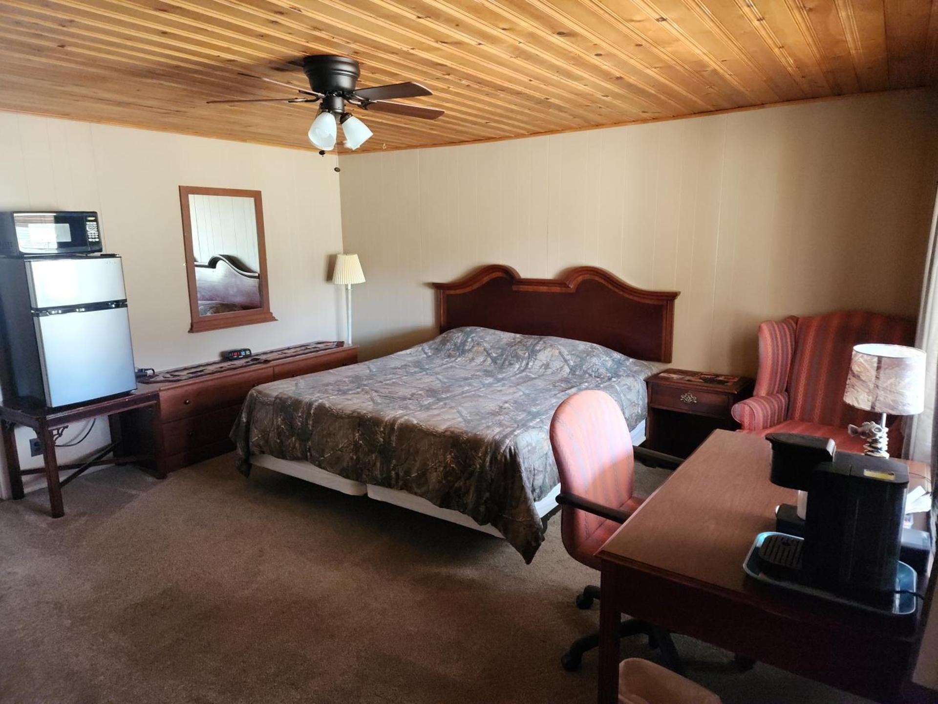 Eagle Nest Fly Shack & Lodge photo 21