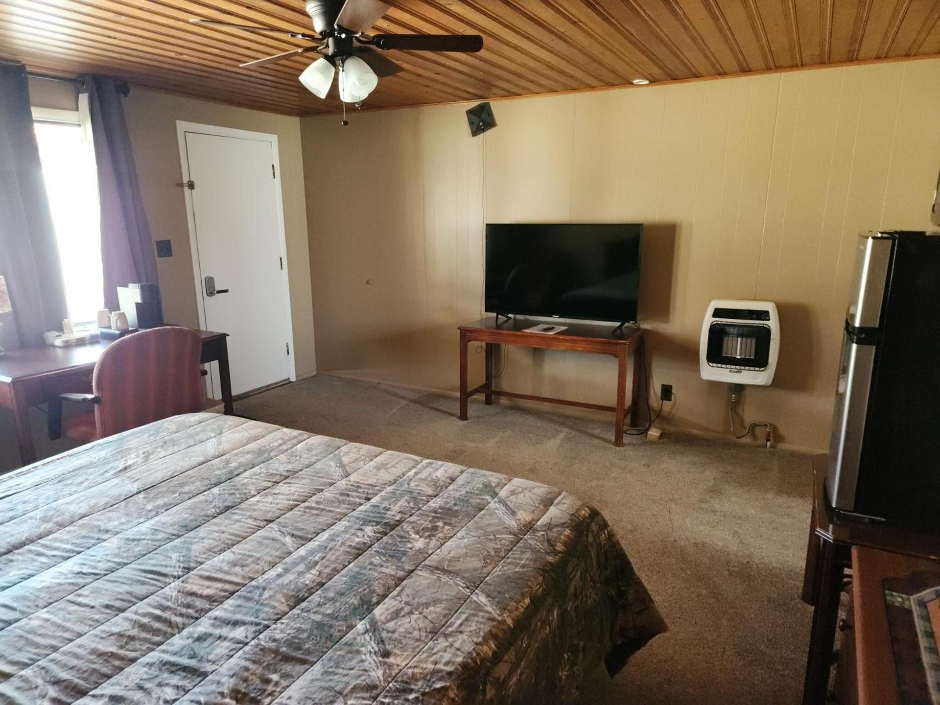 Eagle Nest Fly Shack & Lodge photo 20