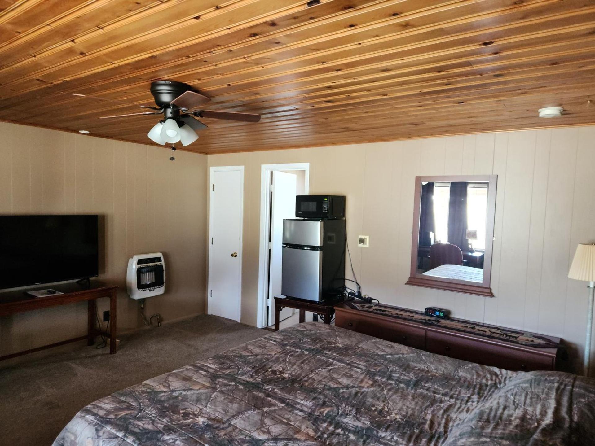 Eagle Nest Fly Shack & Lodge photo 23