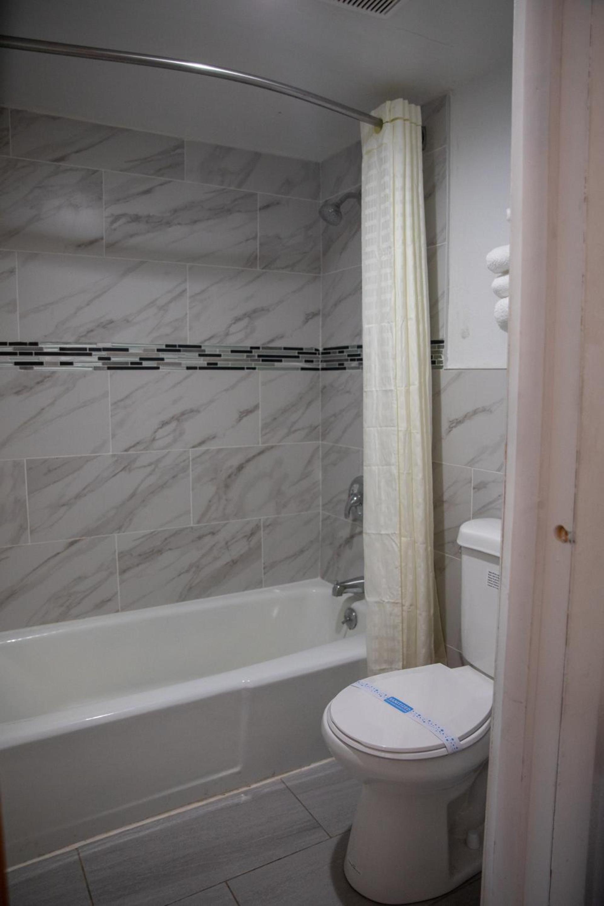 Americas Best Value Inn Vandalia photo 5