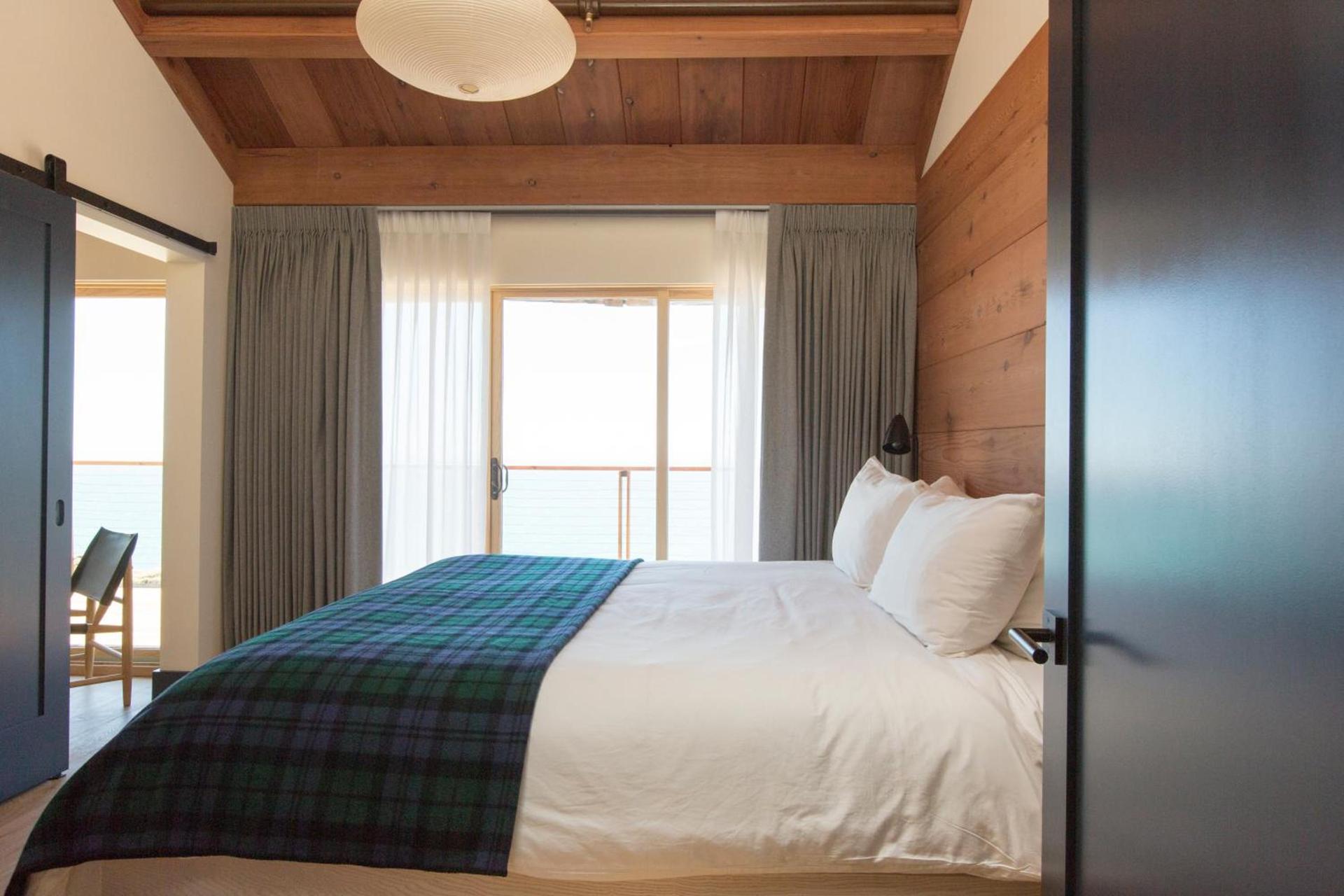 Timber Cove Resort photo 39