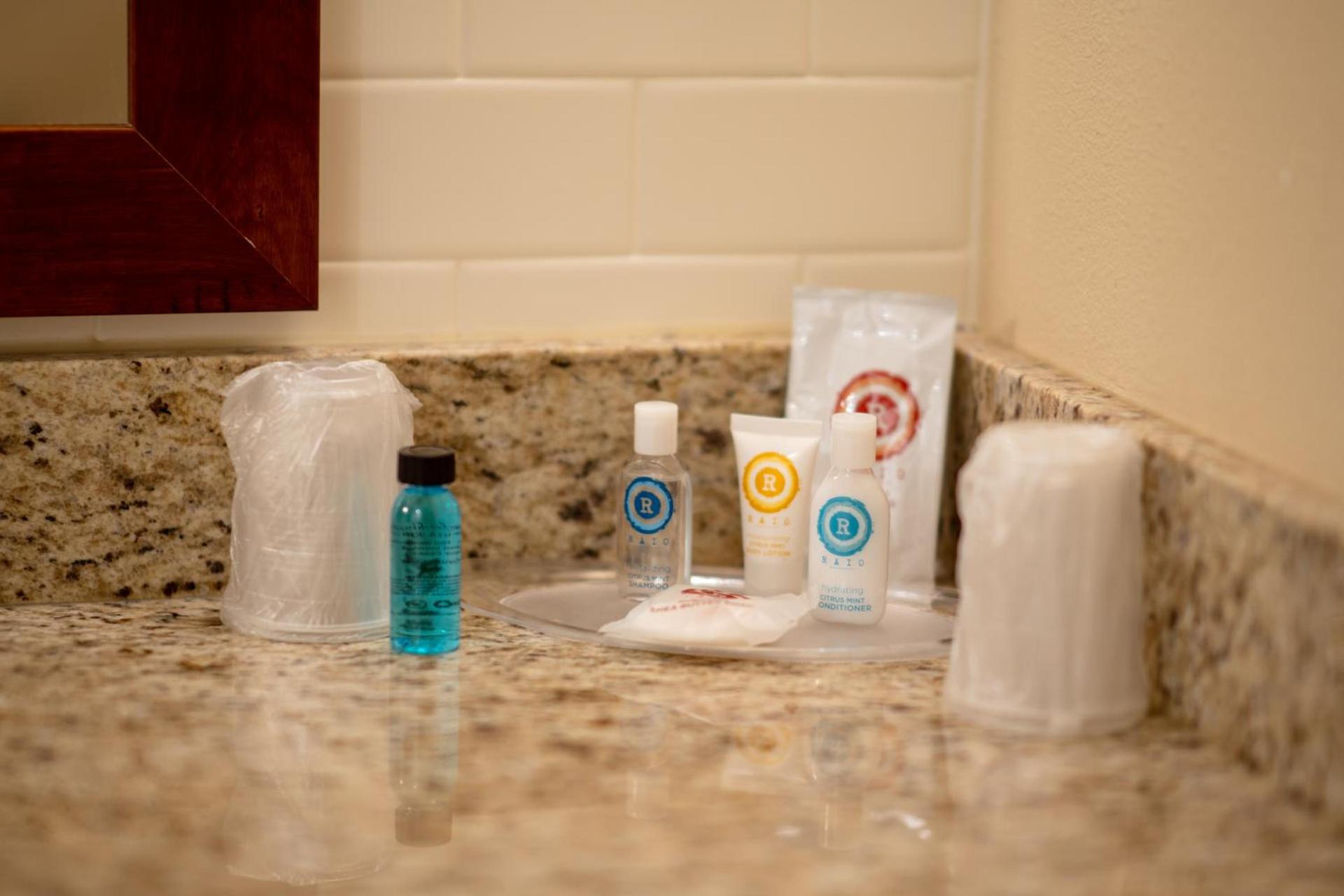 Comfort Suites University Brookings photo 56