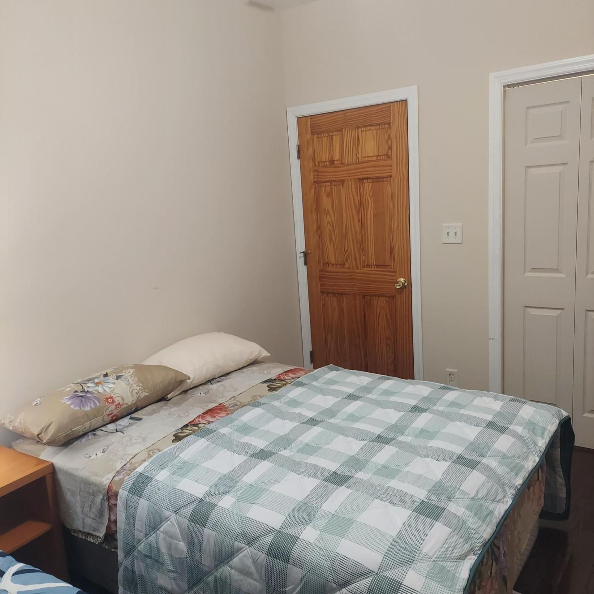 Double queen room 6 minutes walk to Penn station NYC EWR photo 6