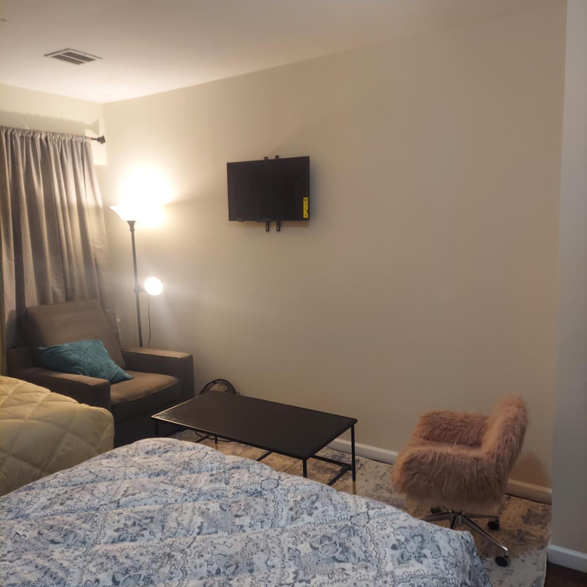 Double queen room 6 minutes walk to Penn station NYC EWR photo 13