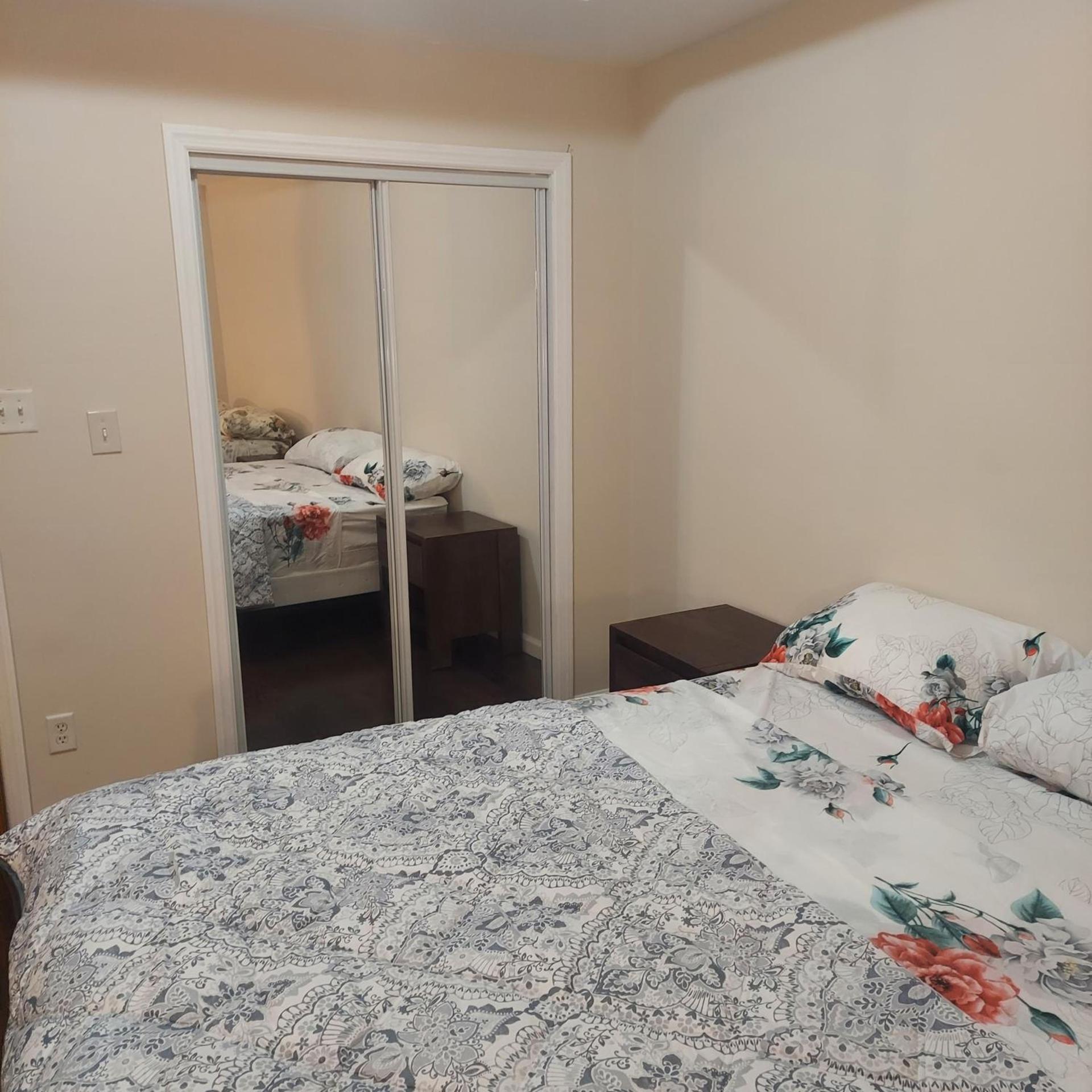 Double queen room 6 minutes walk to Penn station NYC EWR photo 8
