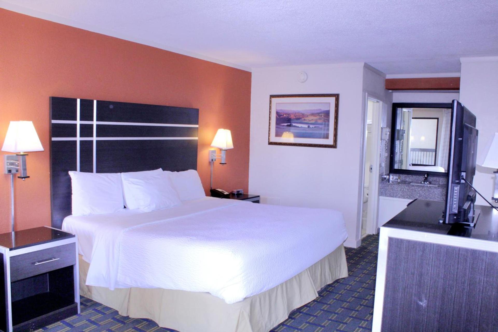 Days Inn by Wyndham Salem photo 15