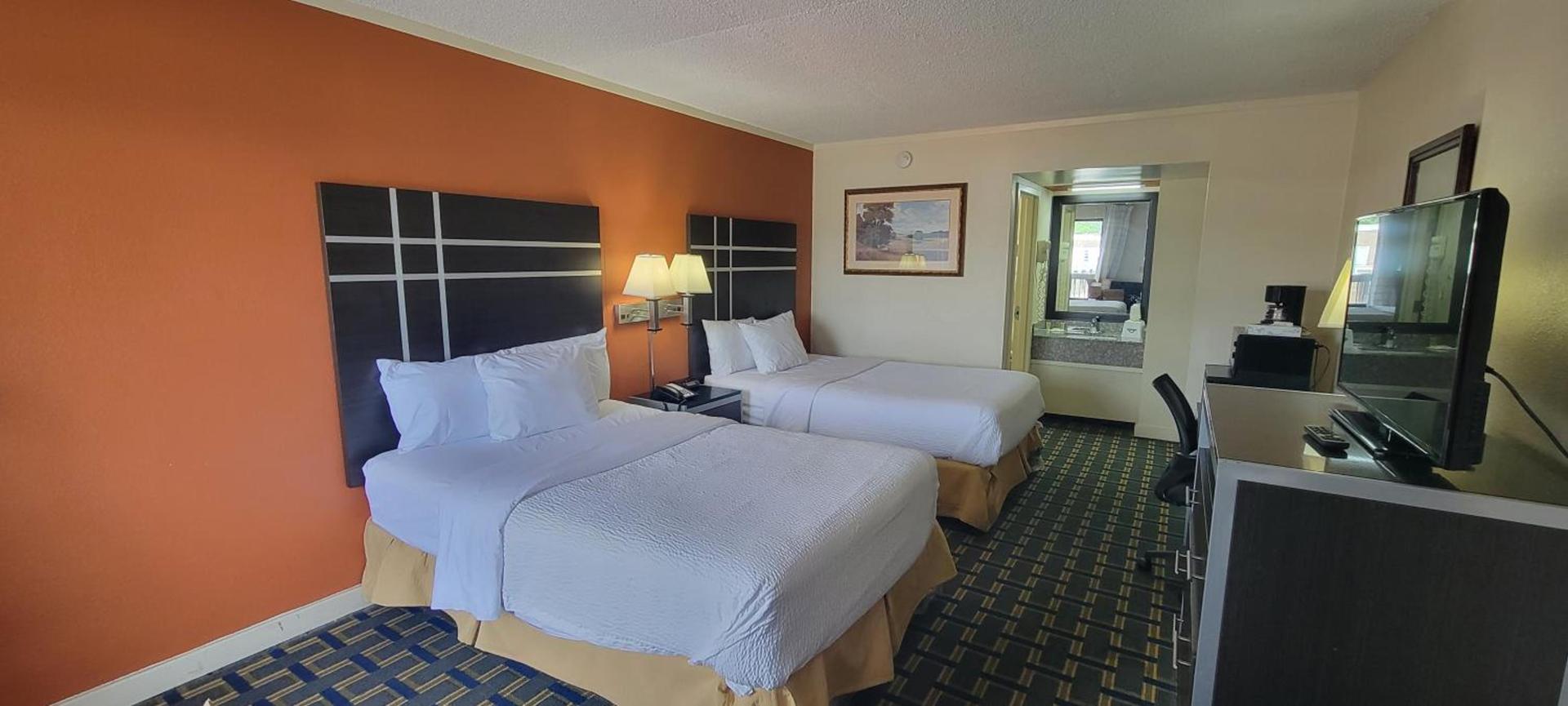 Days Inn by Wyndham Salem photo 23