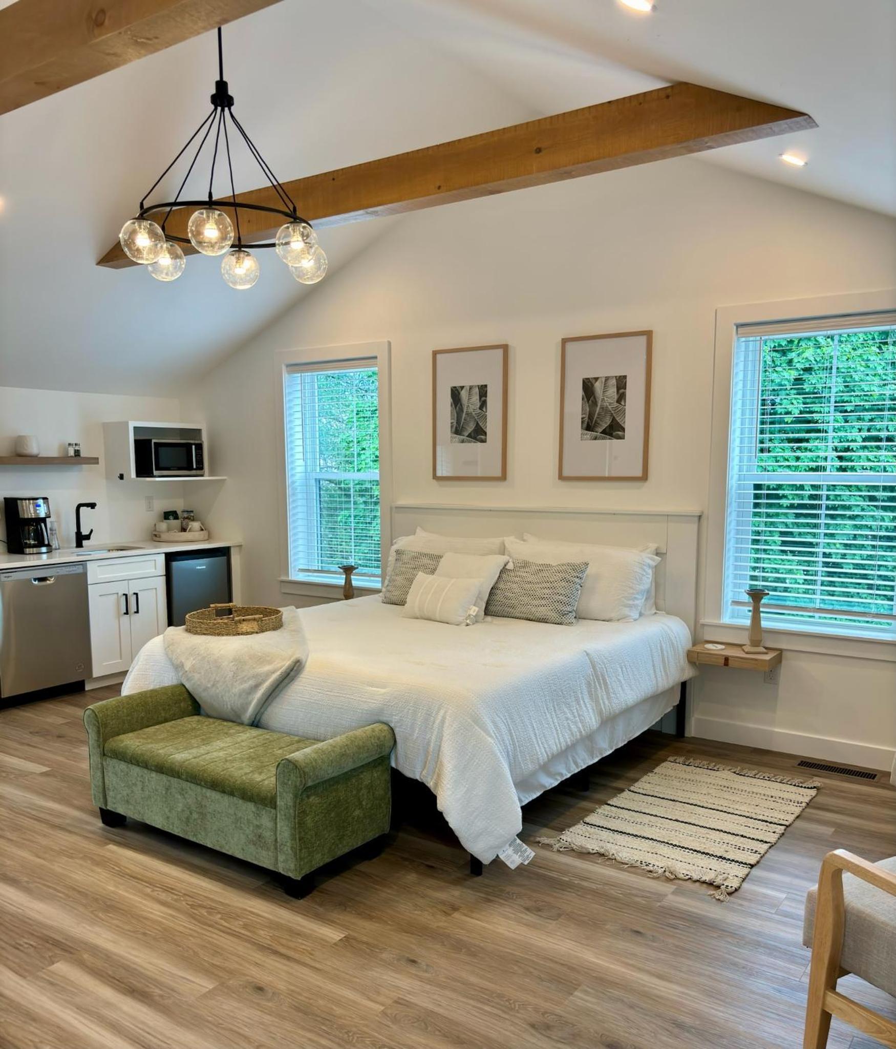 The White Creek Inn photo 18