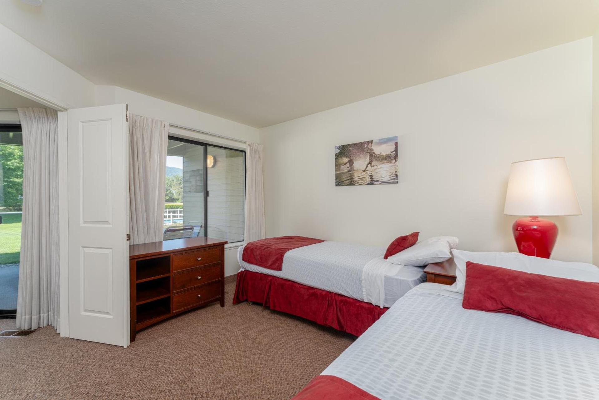 Tennis Village at Wapato Point Resort photo 4