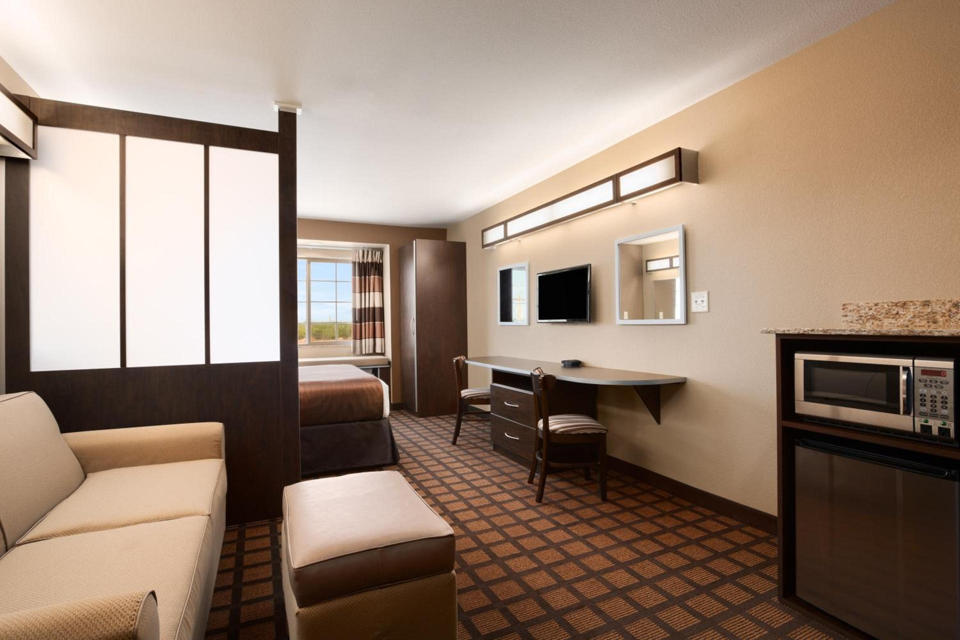 Microtel Inn & Suites Cotulla photo 10