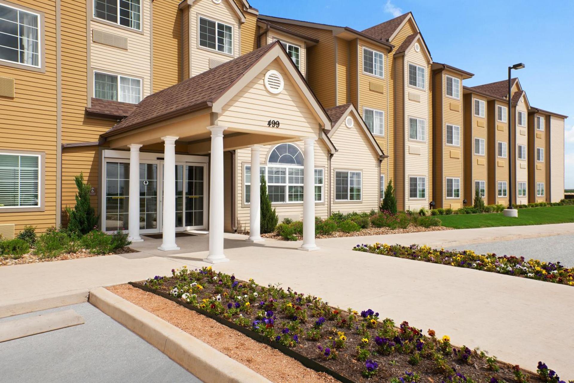 Microtel Inn & Suites Cotulla photo 2