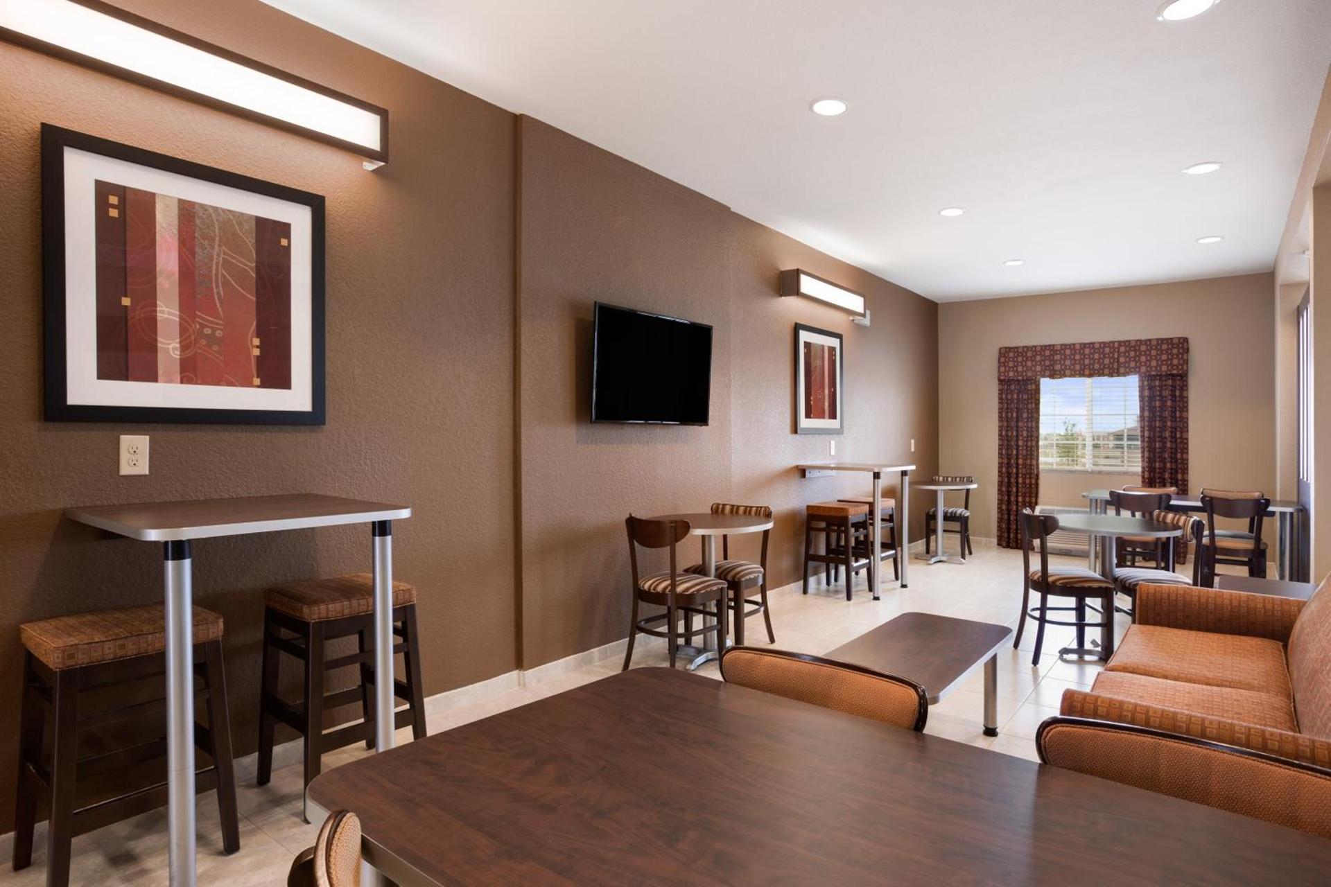 Microtel Inn & Suites Cotulla photo 13