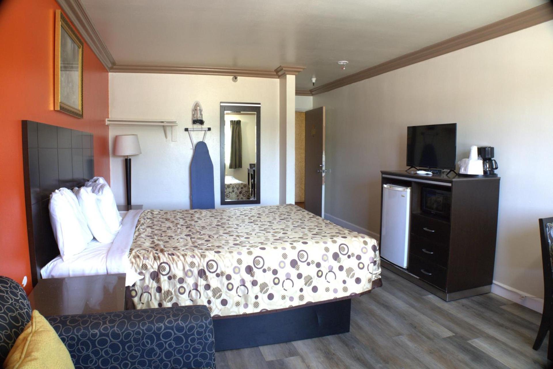 Lambert Inn photo 50