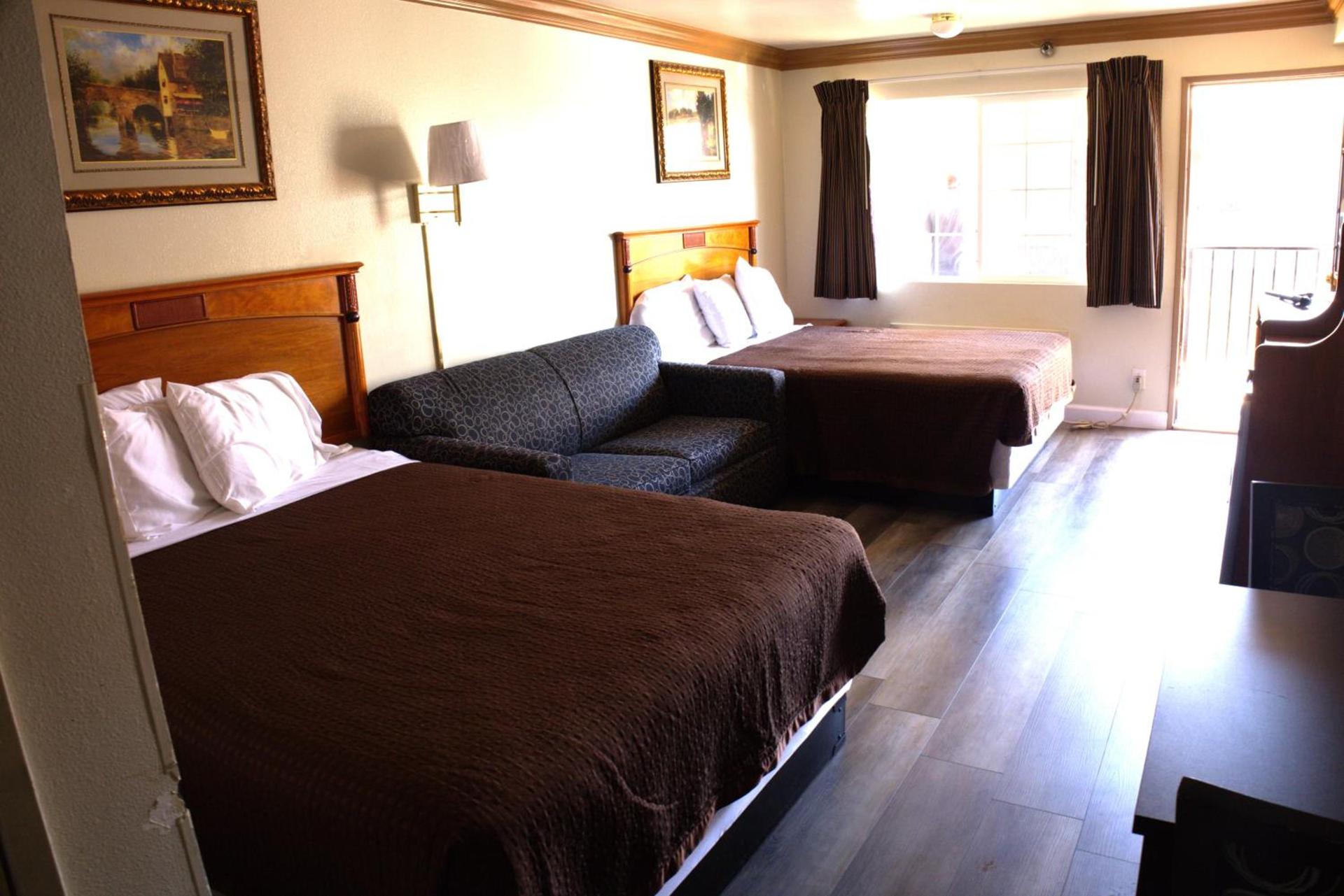 Lambert Inn photo 55