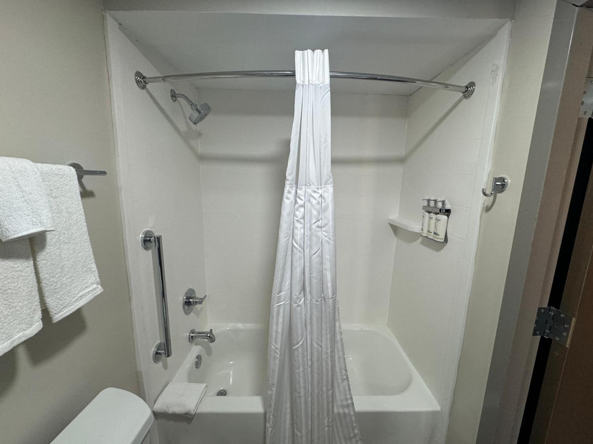 Holiday Inn Express Corpus Christi - Beachfront by IHG photo 7