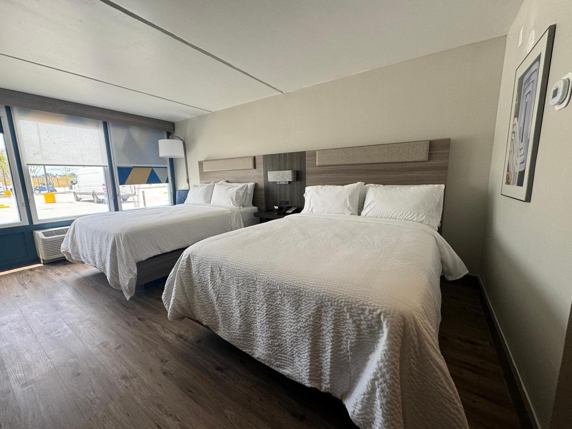 Holiday Inn Express Corpus Christi - Beachfront by IHG photo 9