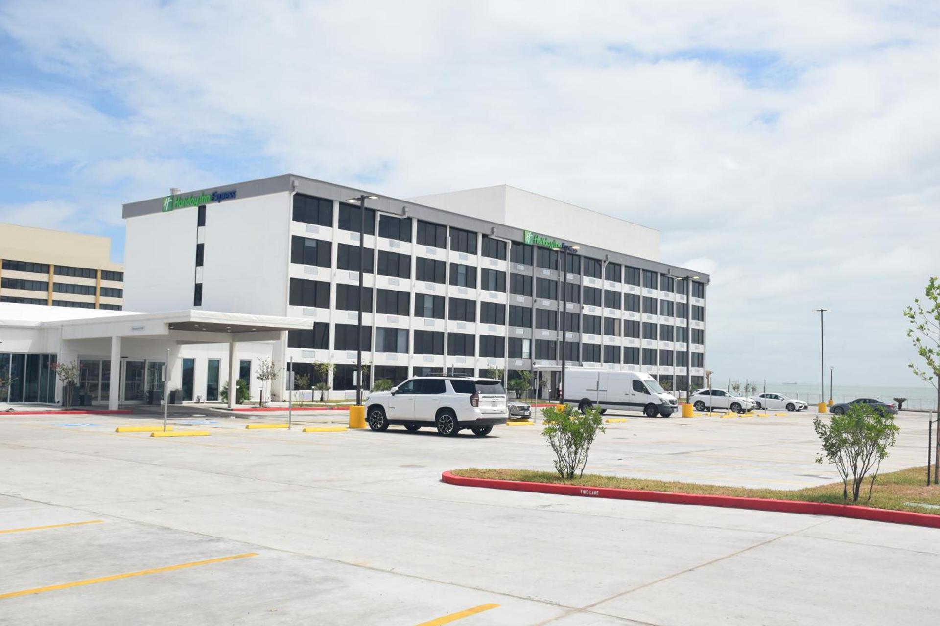 Holiday Inn Express Corpus Christi - Beachfront by IHG photo 16