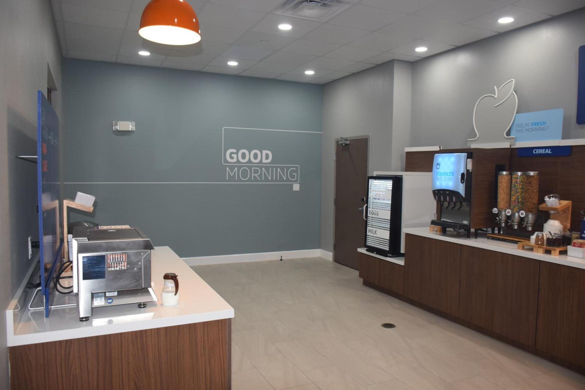 Holiday Inn Express Corpus Christi - Beachfront by IHG photo 29