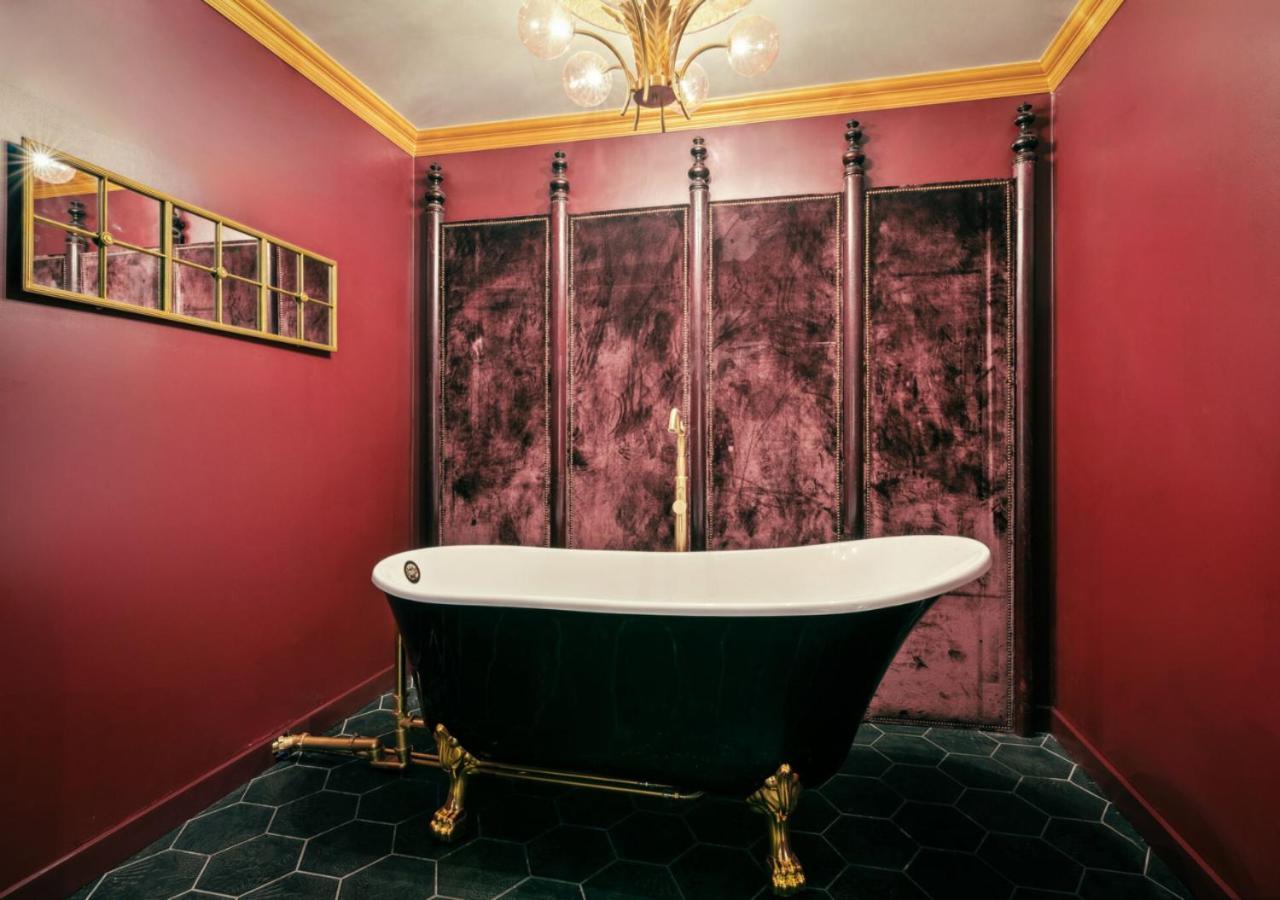 The Fainting Couch Boutique Hotel photo 3