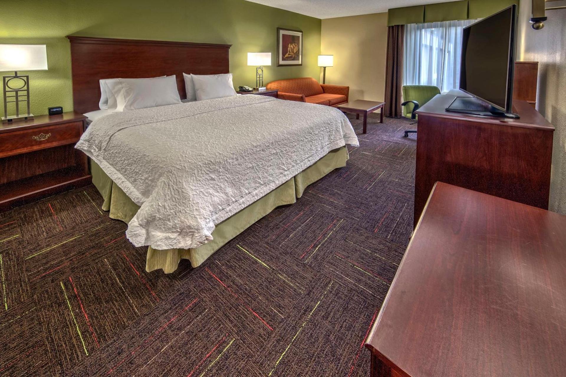 Hampton Inn New Bern photo 51