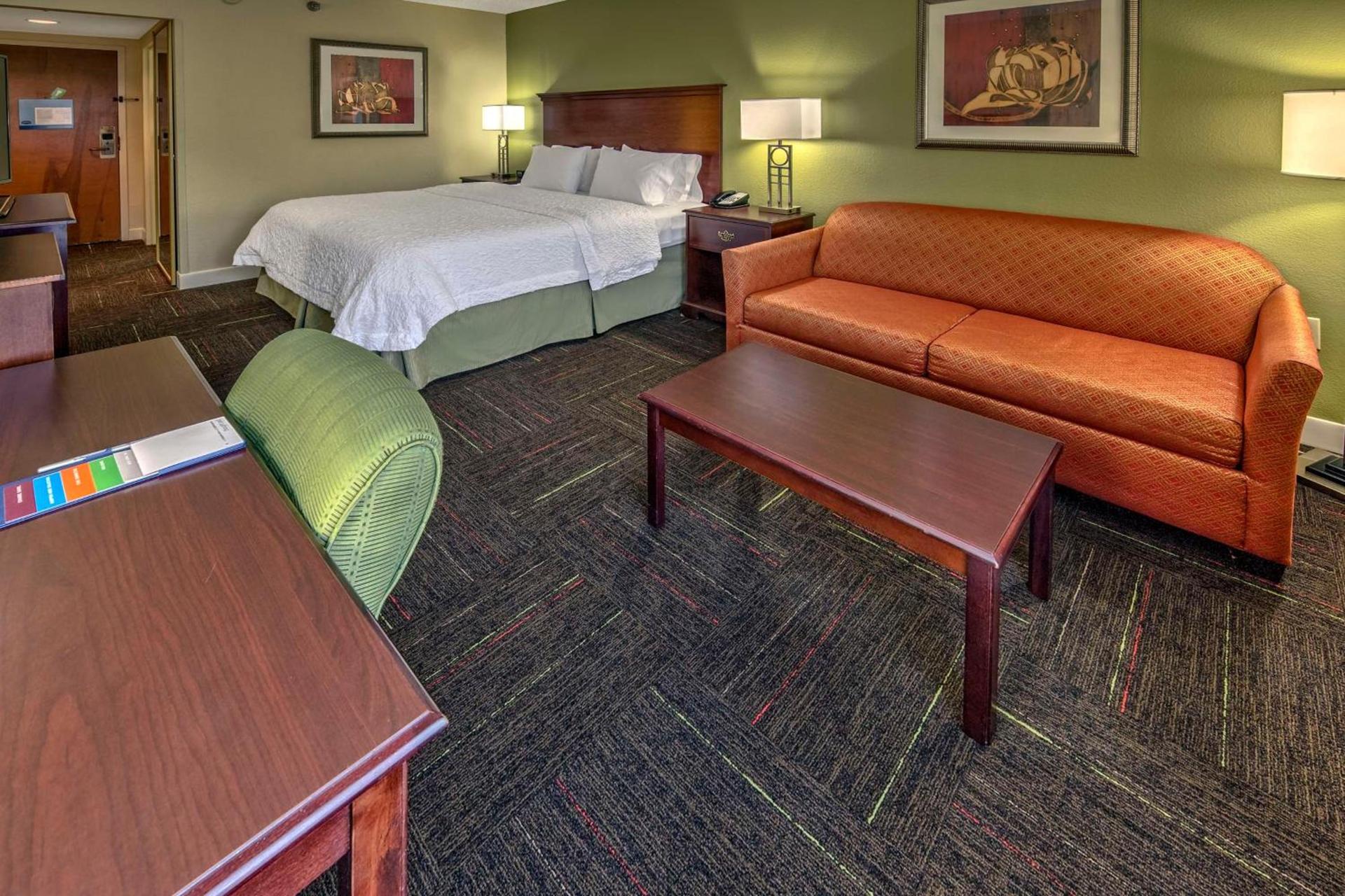 Hampton Inn New Bern photo 52