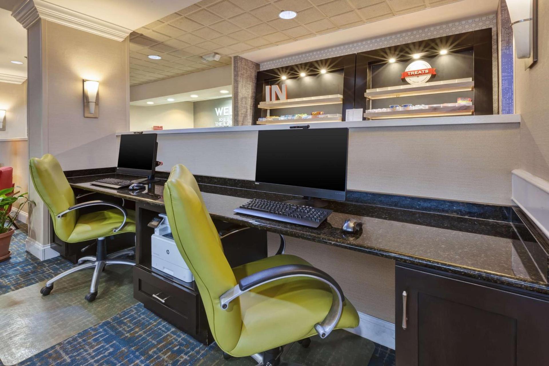 Hampton Inn Princeton photo 26