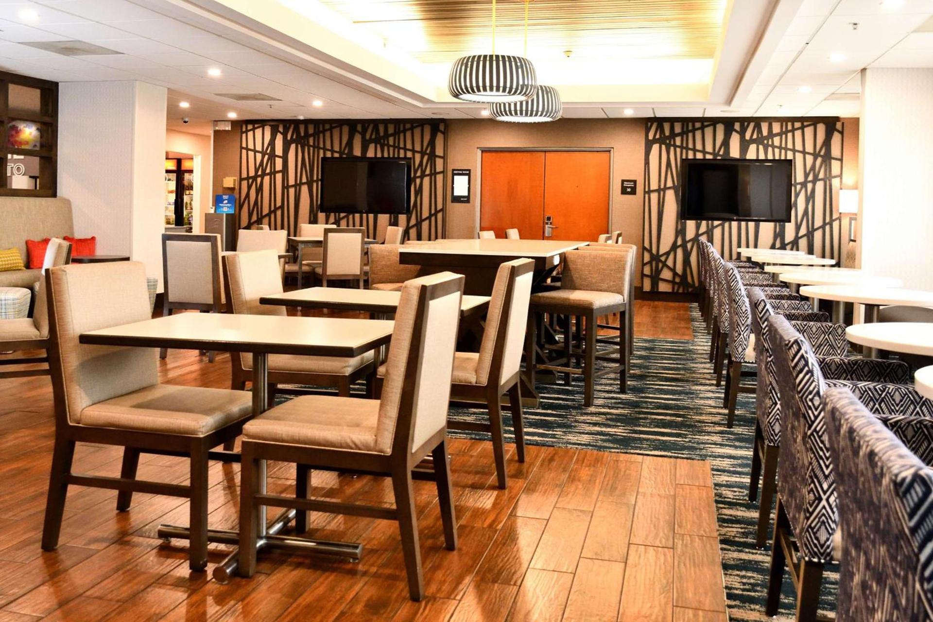 Hampton Inn Santee-I-95 photo 11