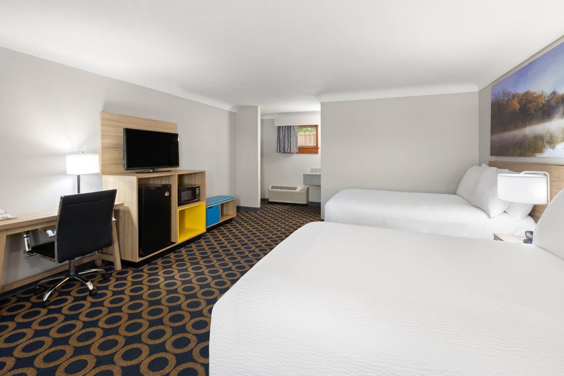 Days Inn by Wyndham Wauseon photo 49