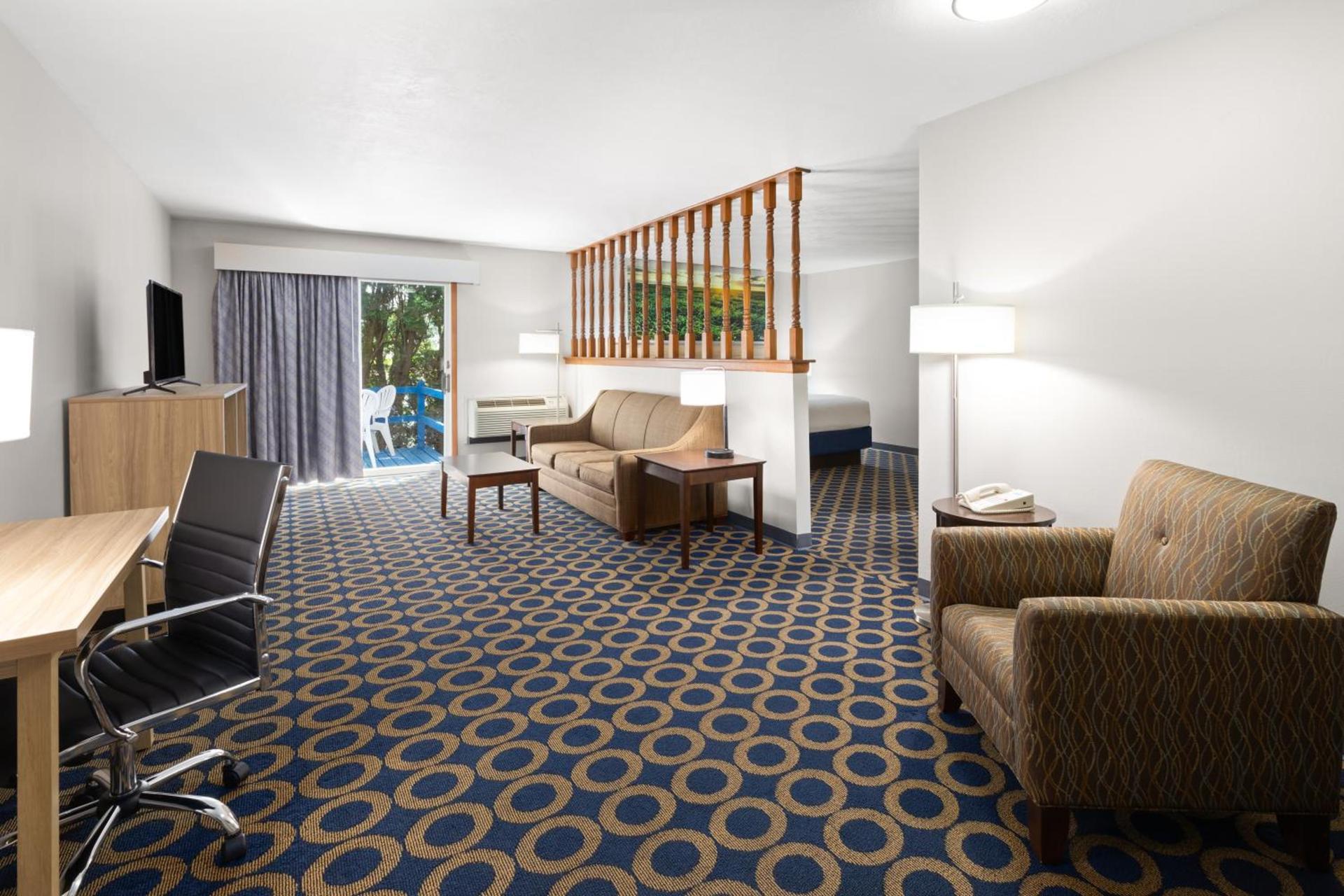 Days Inn by Wyndham Wauseon photo 56