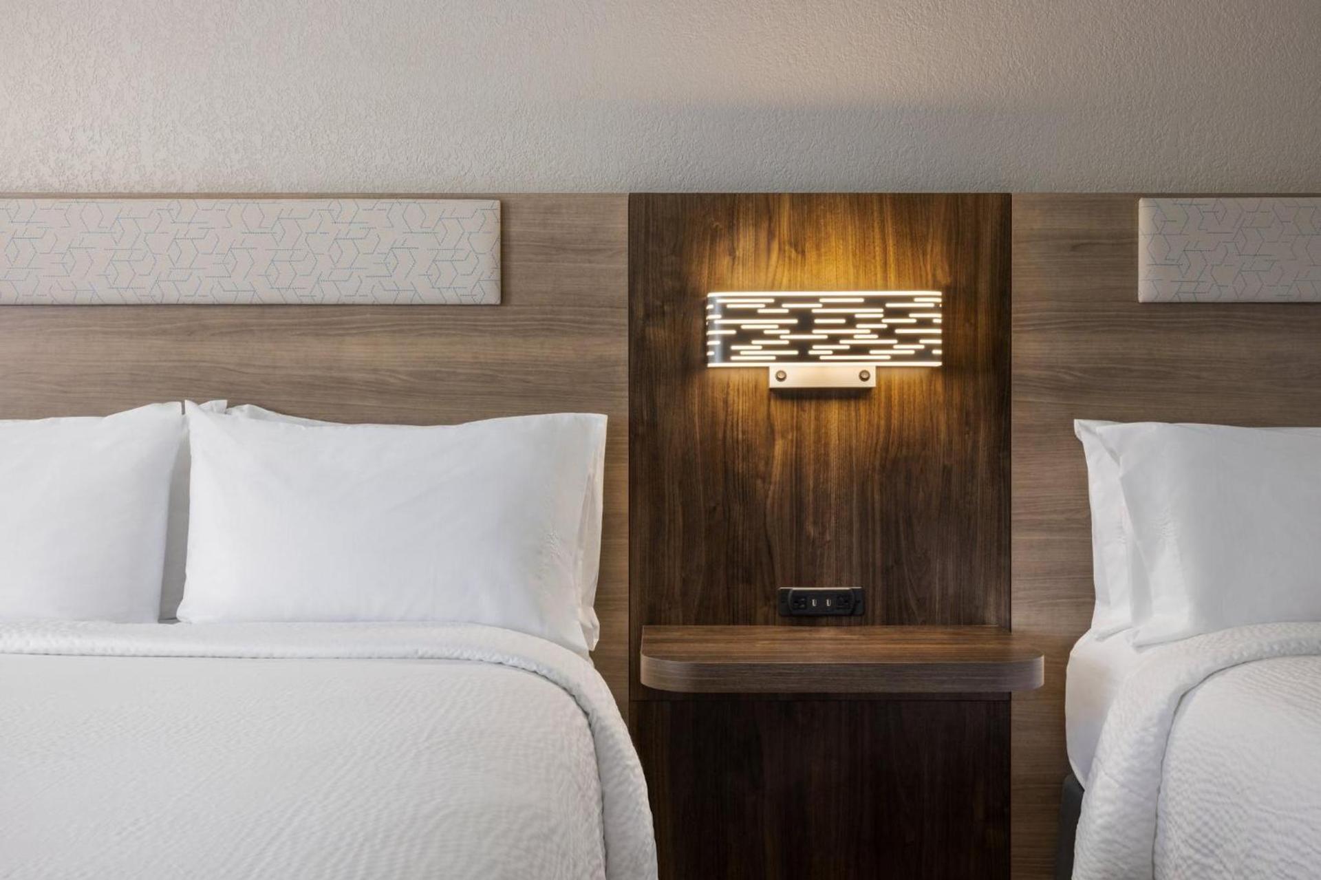 Holiday Inn Express Hotel & Suites Indianapolis W - Airport Area by IHG photo 21