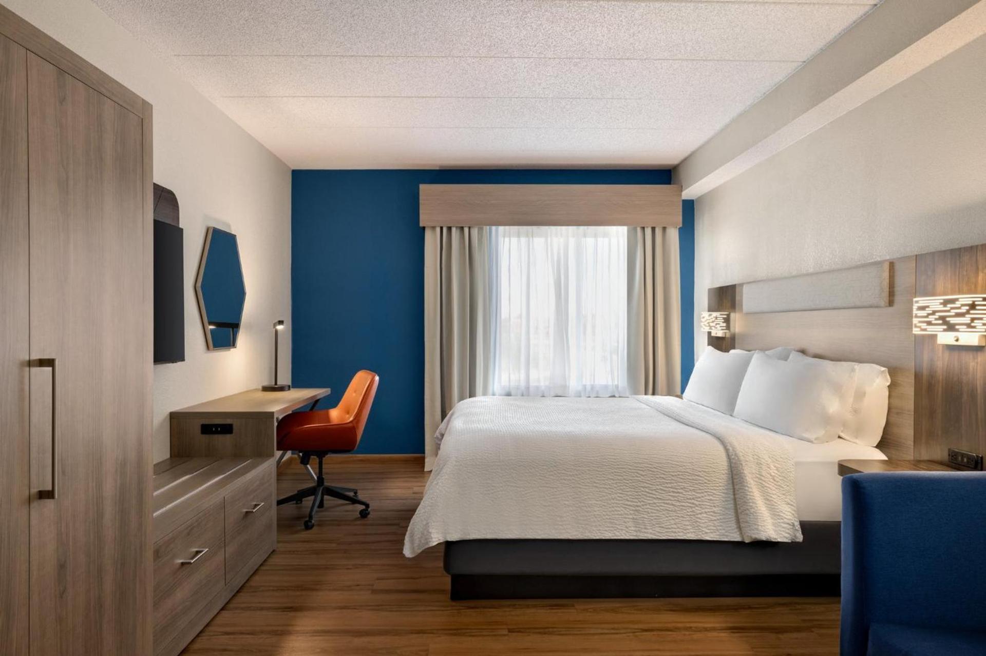 Holiday Inn Express Hotel & Suites Indianapolis W - Airport Area by IHG photo 23