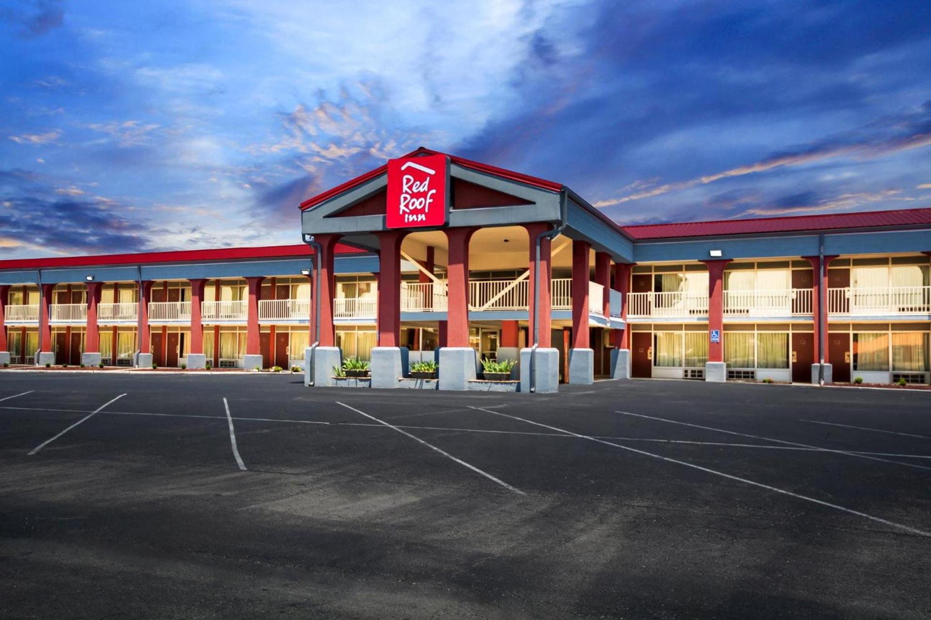 Red Roof Inn Berea photo 14