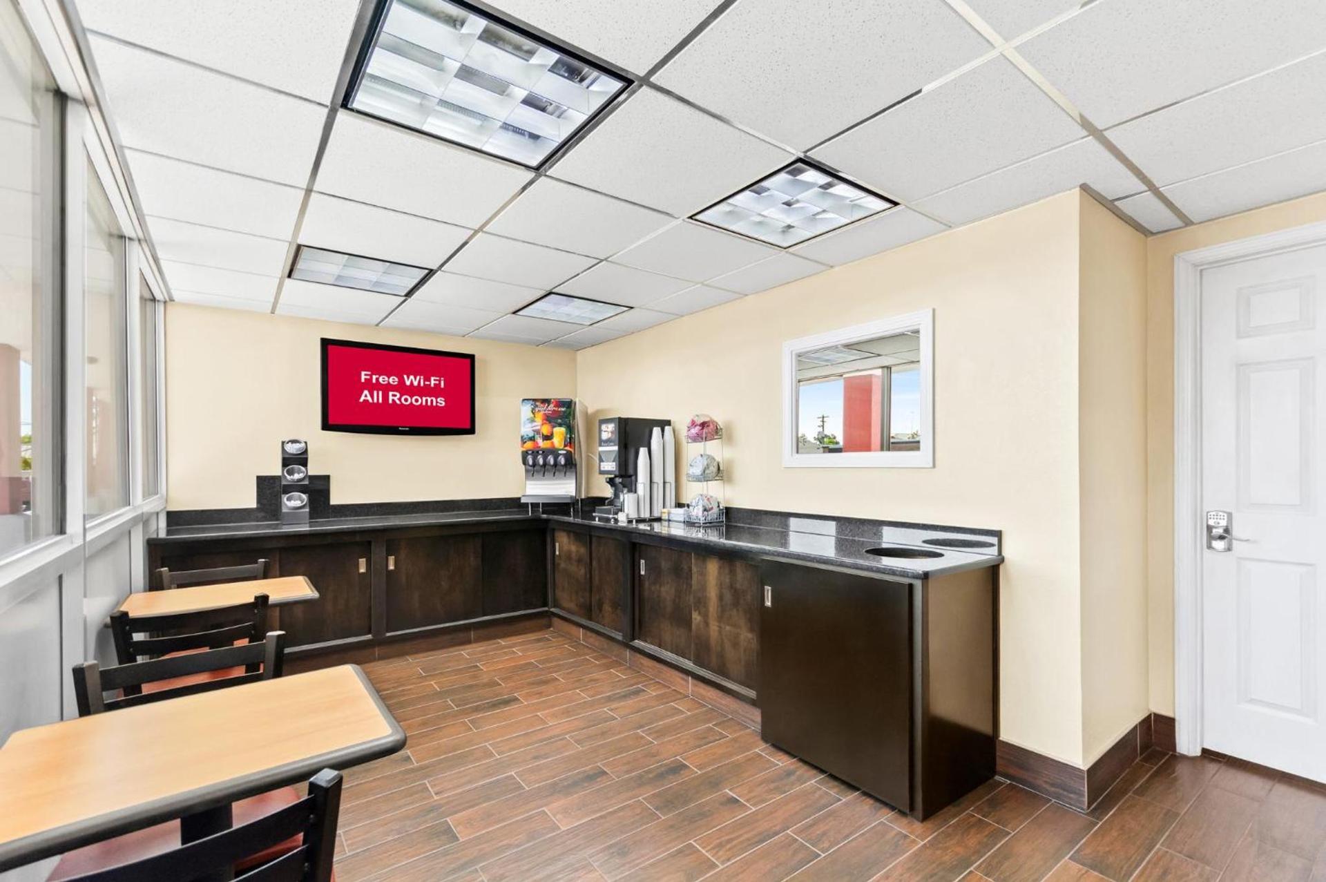 Red Roof Inn Berea photo 23