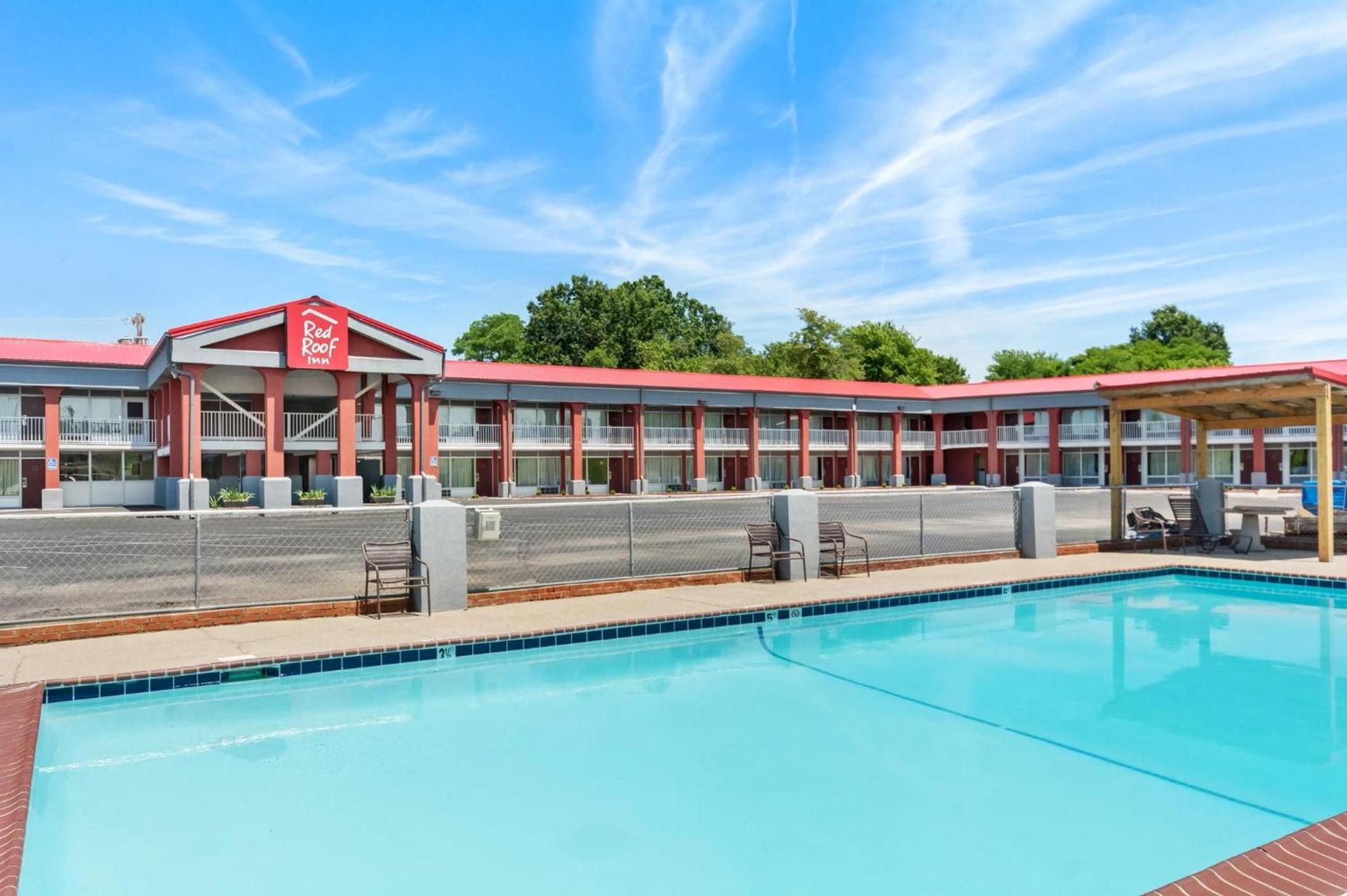 Red Roof Inn Berea photo 8