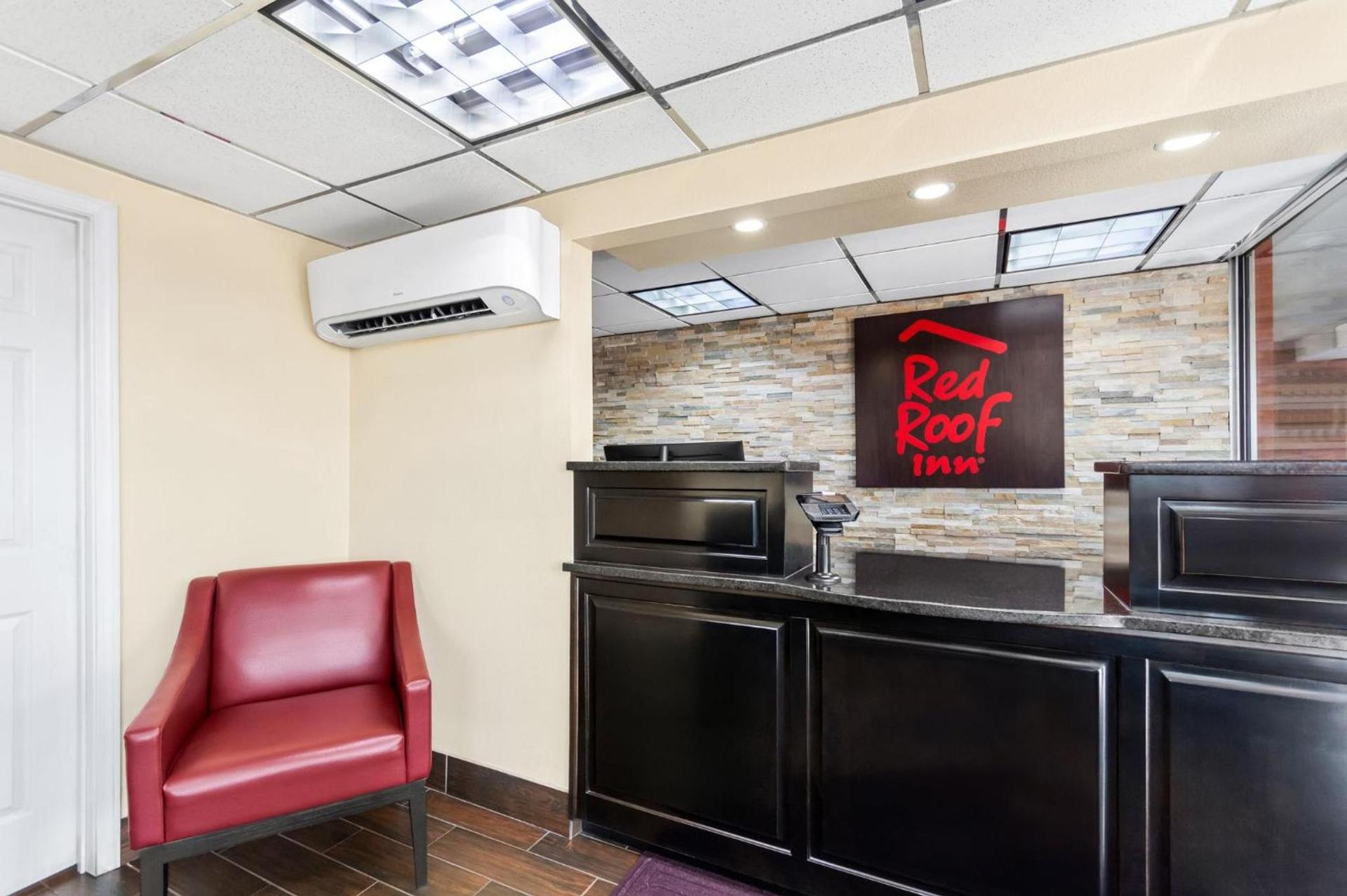 Red Roof Inn Berea photo 19