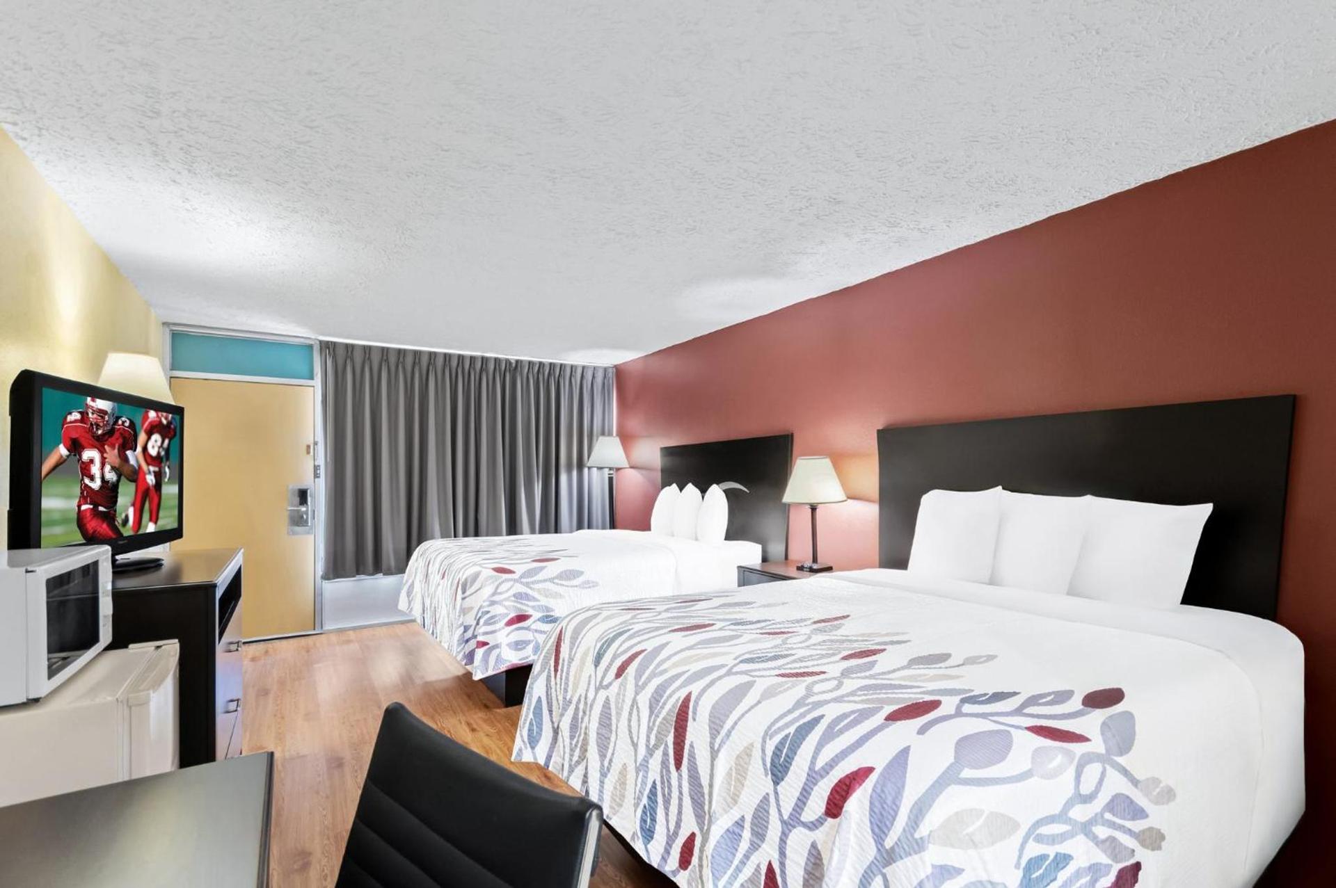 Red Roof Inn Berea photo 32