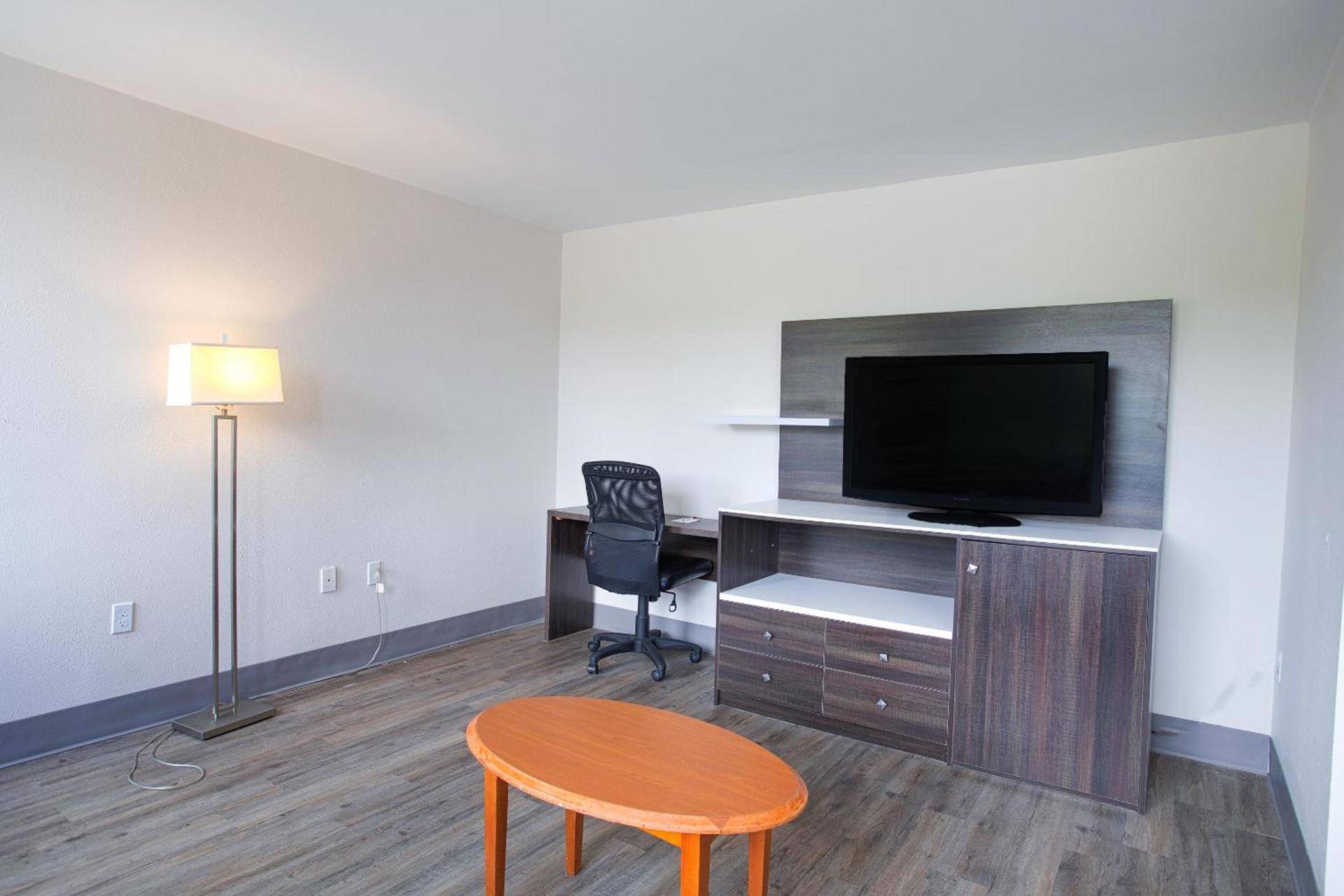 Americas Best Value Inn Winston-Salem photo 36