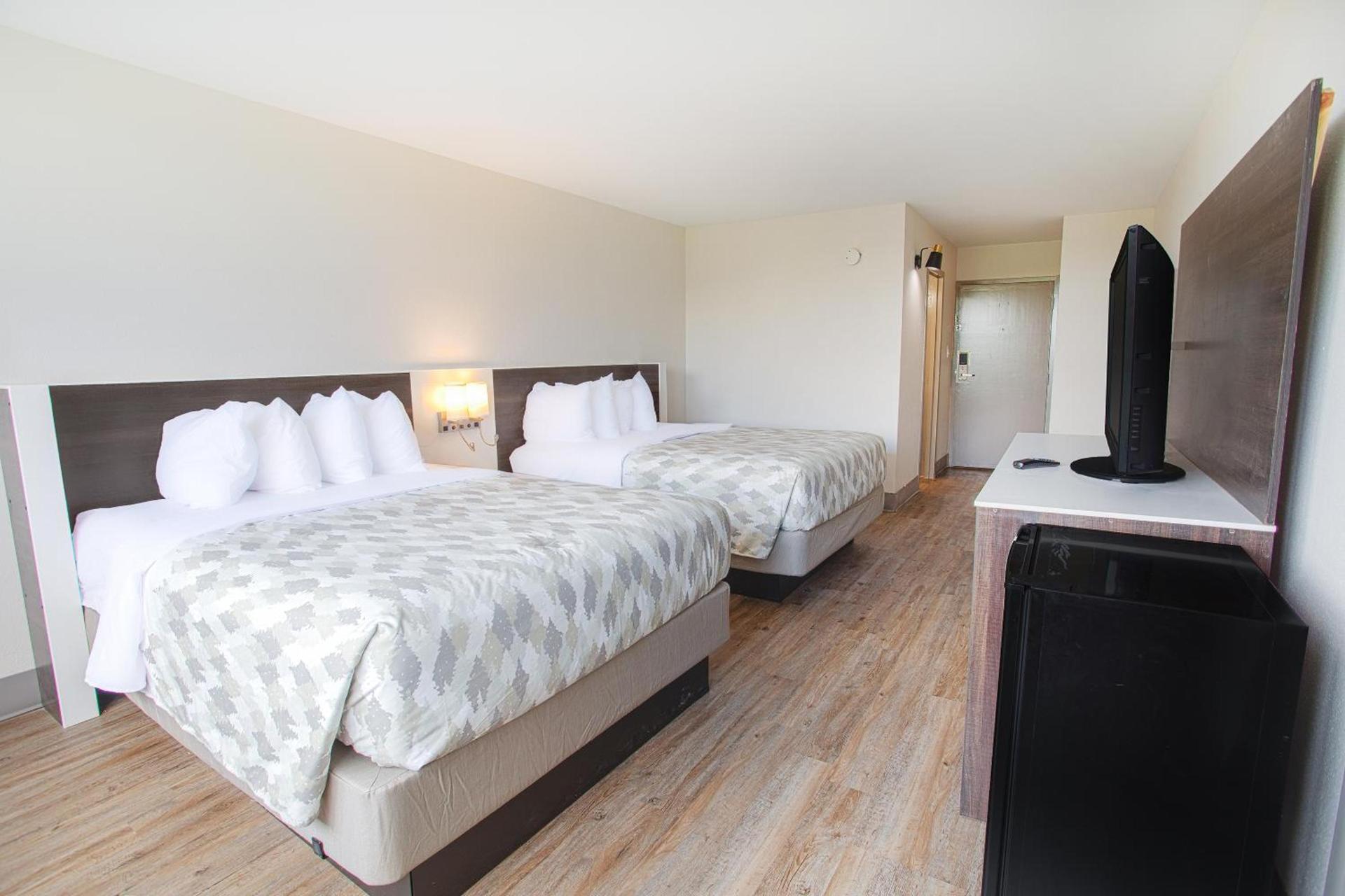 Americas Best Value Inn Winston-Salem photo 58