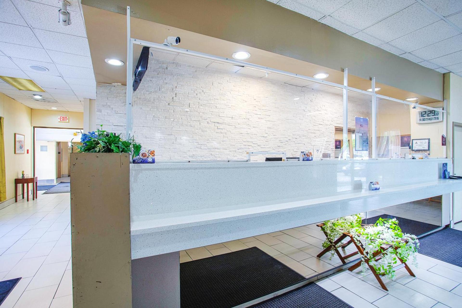Americas Best Value Inn Winston-Salem photo 43