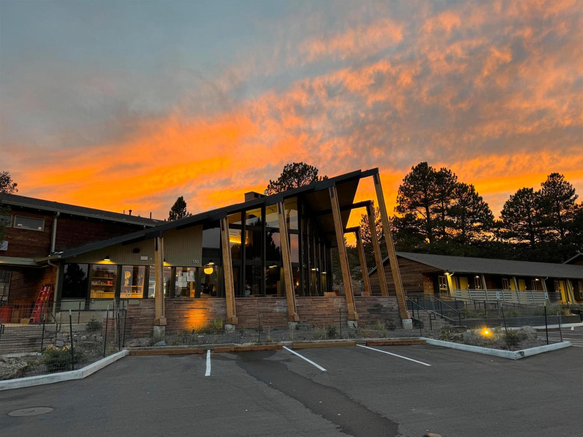 Trailhead Lodge photo 16