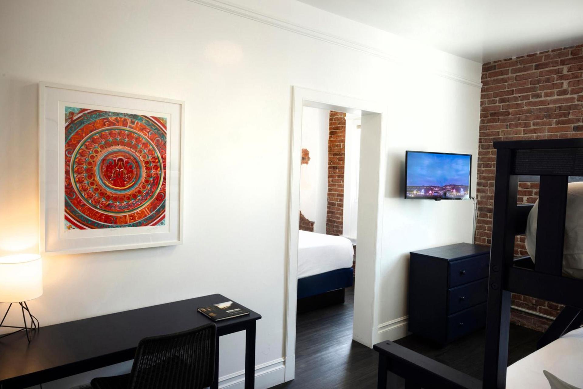 American Hotel photo 27