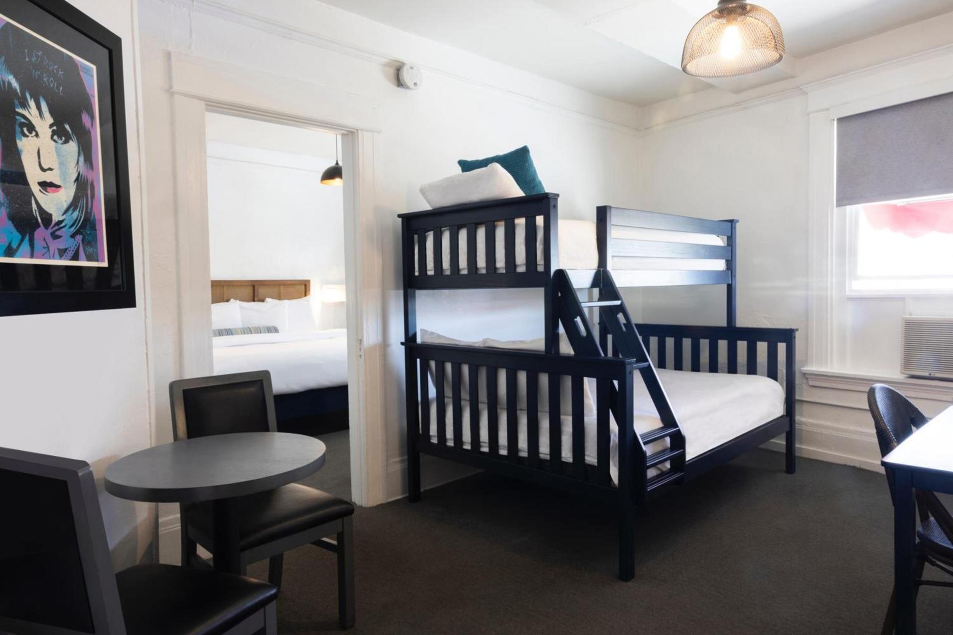 American Hotel photo 74
