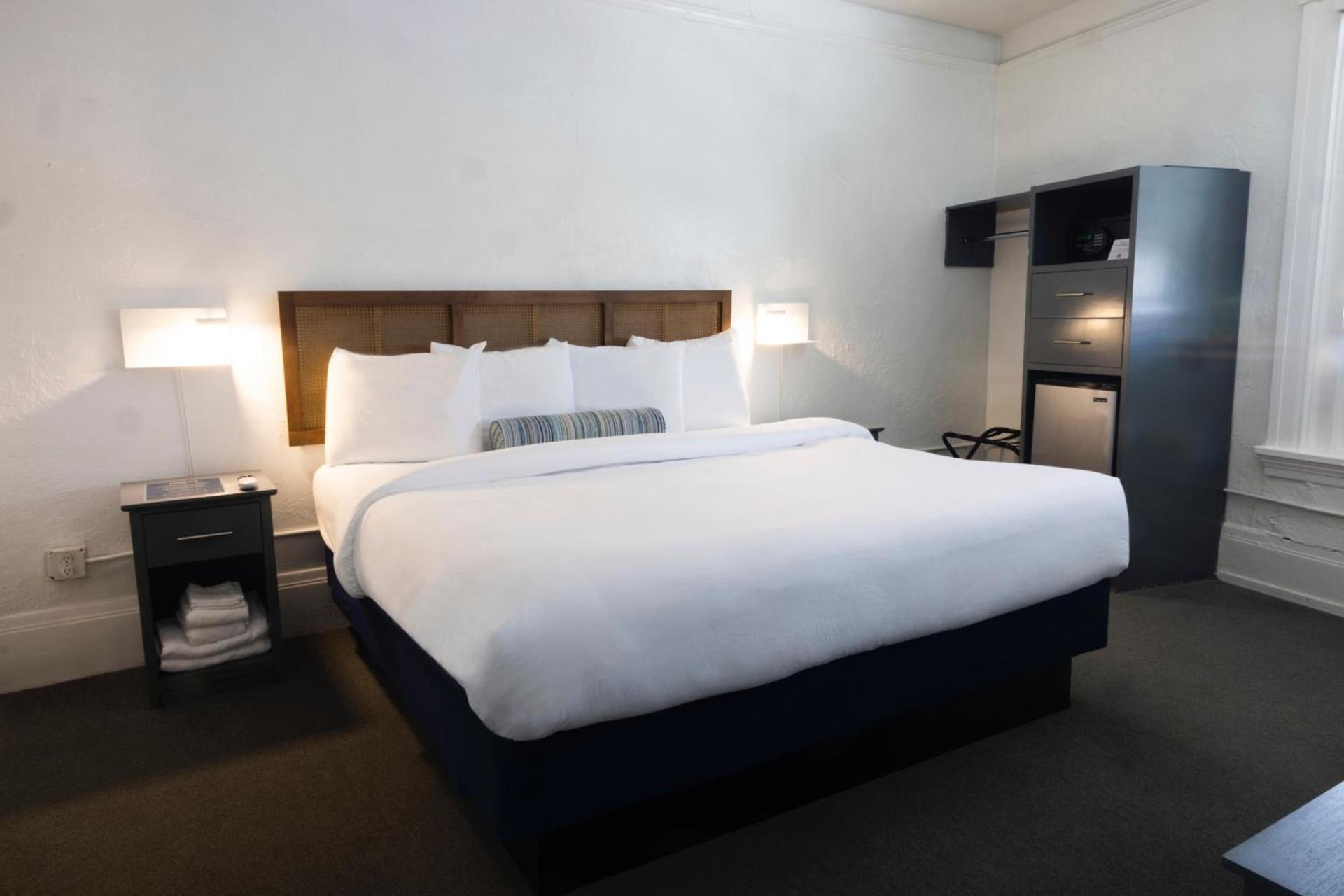 American Hotel photo 76