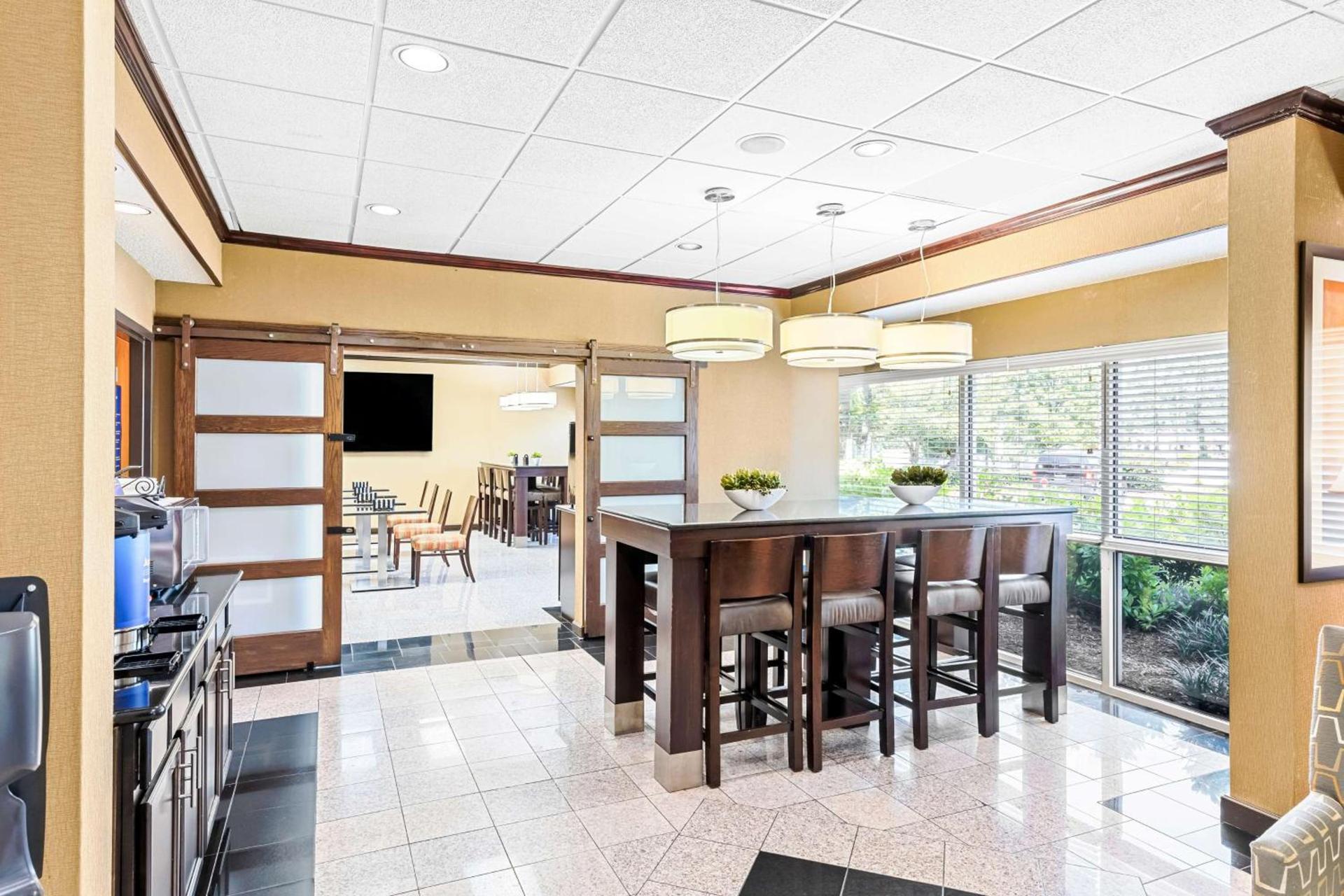 Best Western Gwinnett Center photo 11