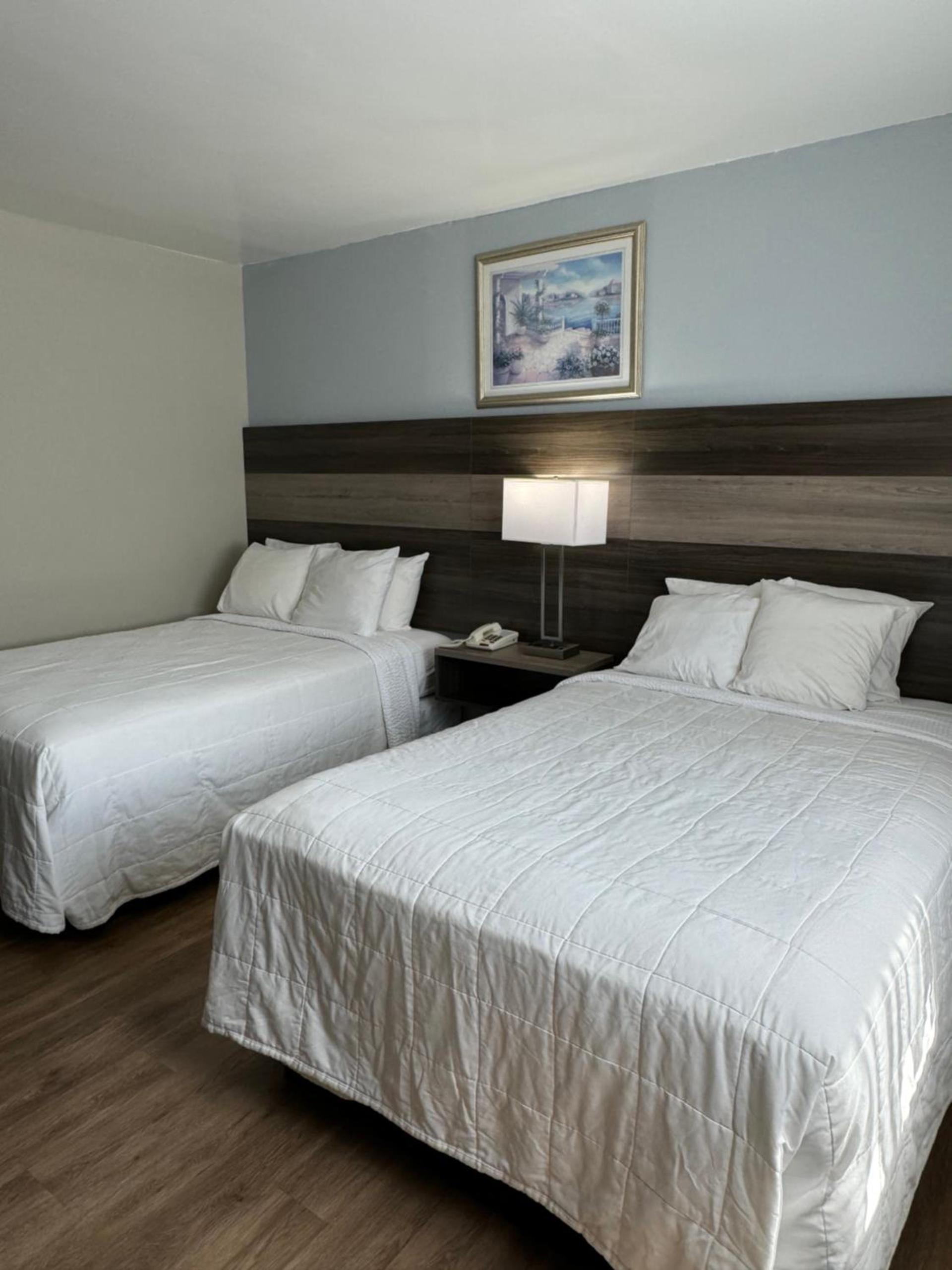 Ritz Motel photo 7
