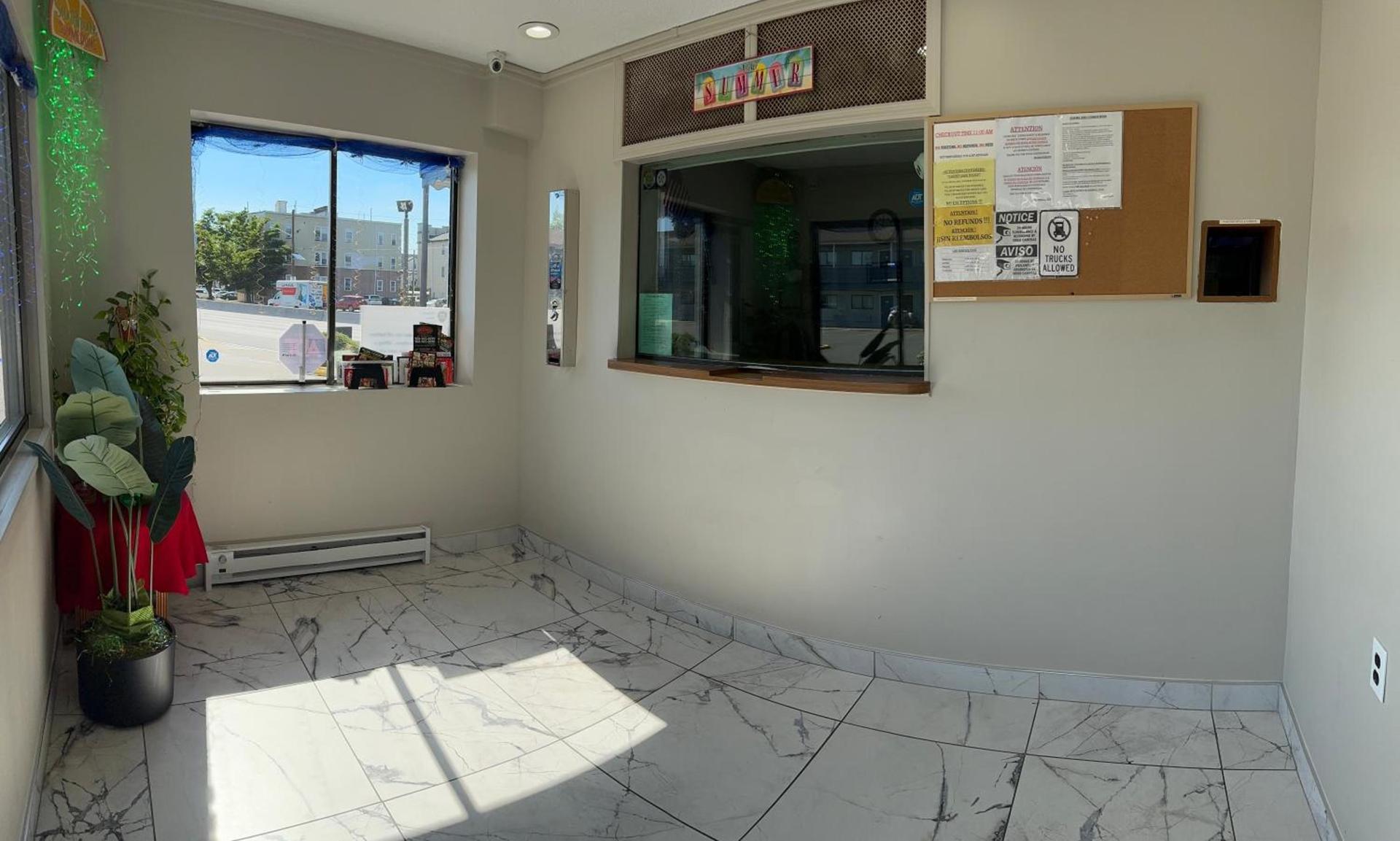Ritz Motel photo 2