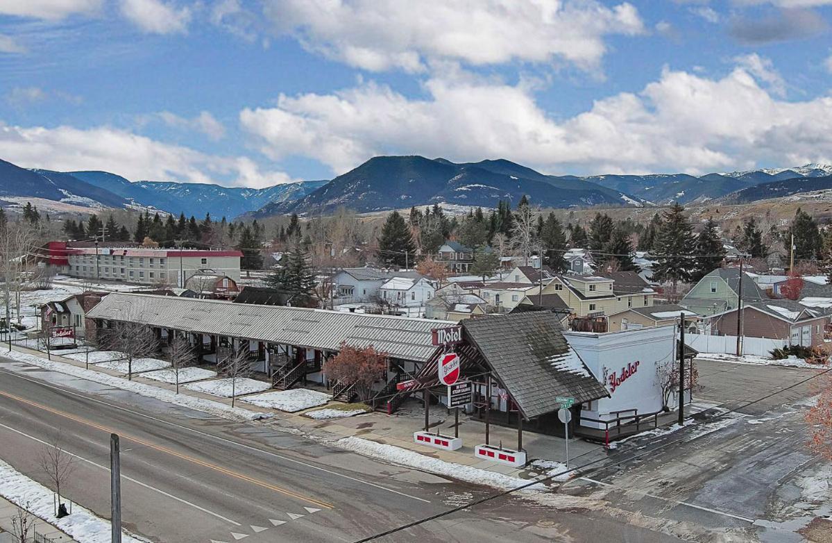 Yodeler Motel photo 9