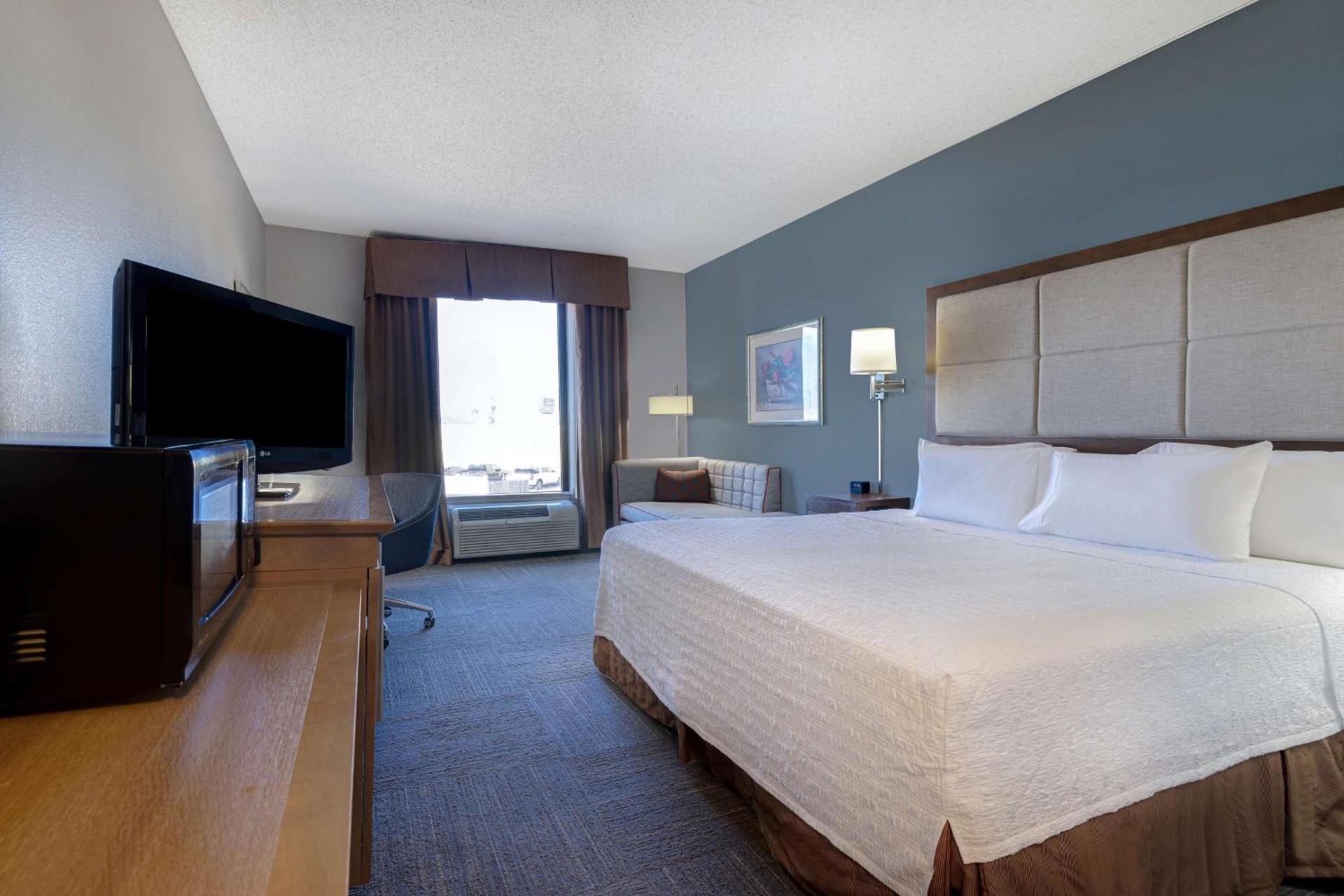 Hampton Inn Victoria photo 37