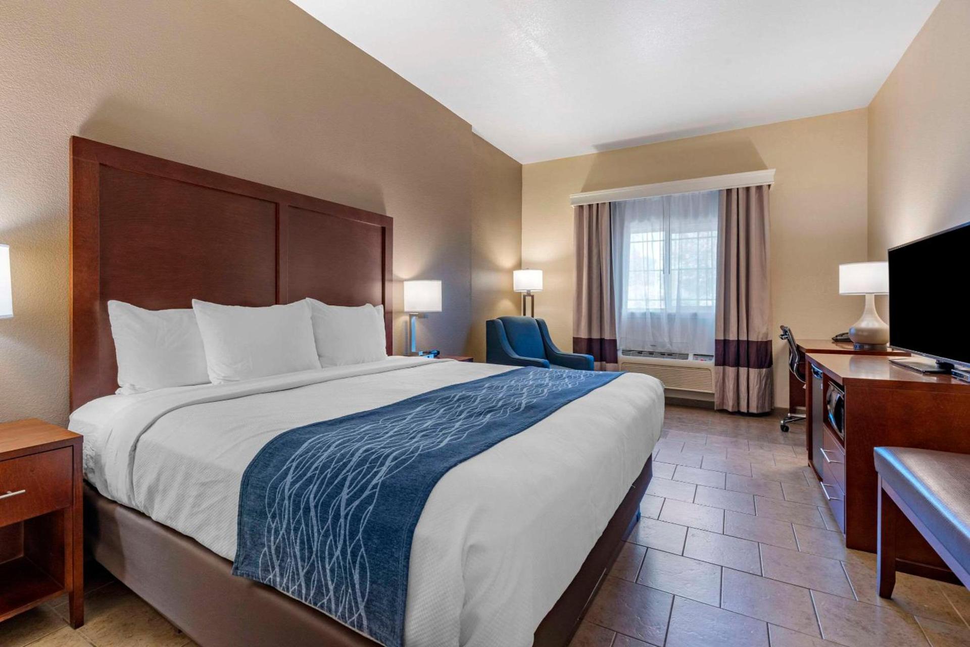 Comfort Inn & Suites Ukiah Mendocino County photo 7