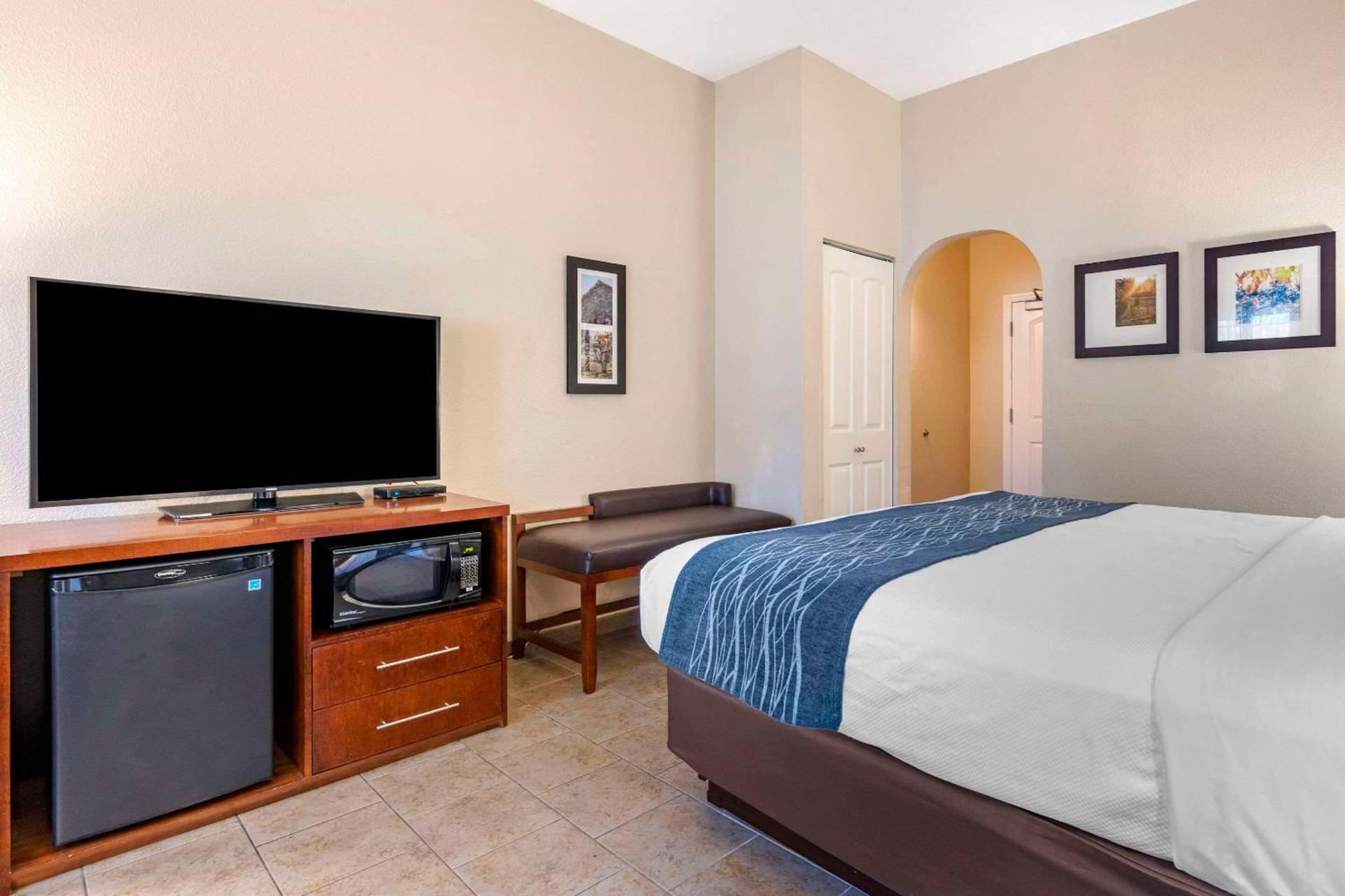Comfort Inn & Suites Ukiah Mendocino County photo 9